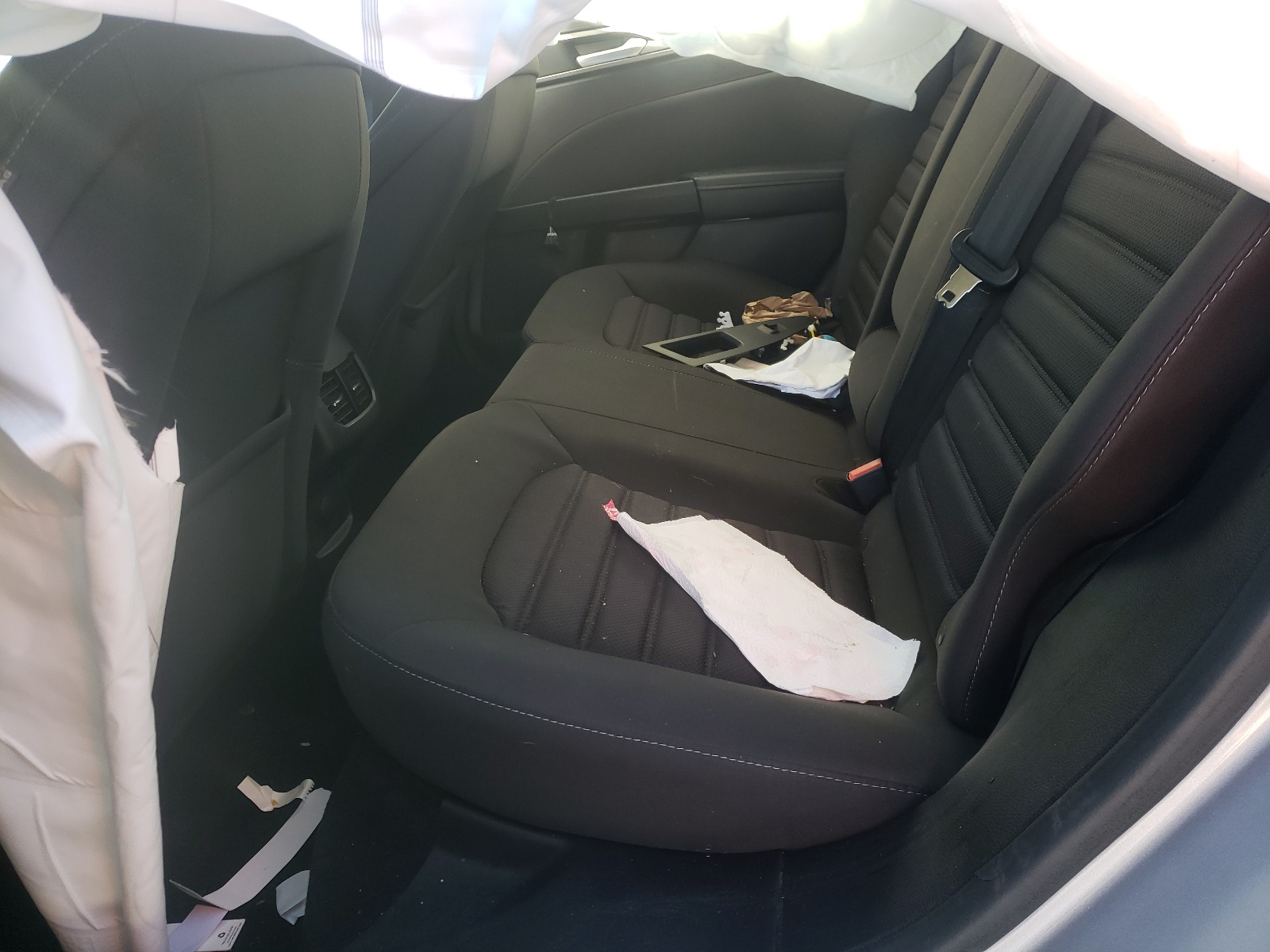Photo 6 from auction – 2018 FORD FUSION SE with VIN 3FA6P0HD4JR228815