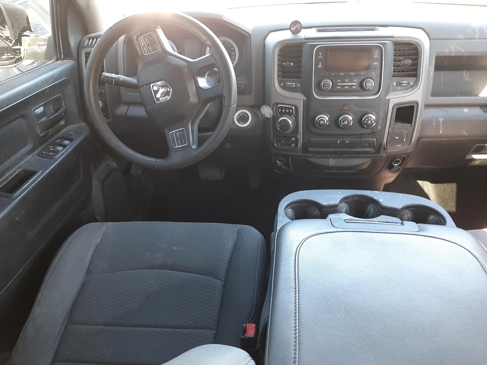 Photo 9 from auction – 2014 RAM 1500 ST with VIN 1C6RR7KT0ES249690