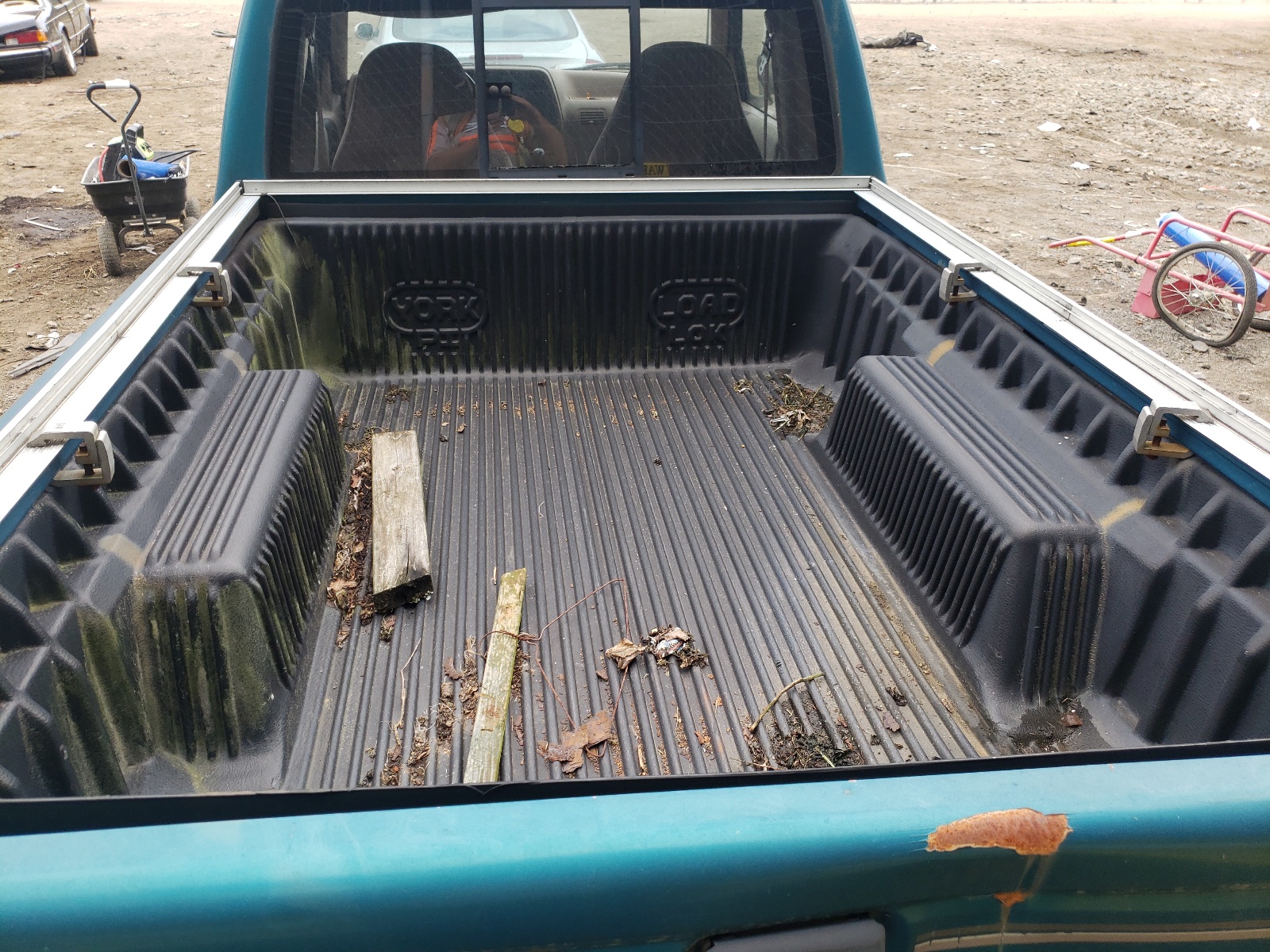 Photo 6 from auction – 1993 FORD RANGER SUP with VIN 1FTCR14A8PTA93645