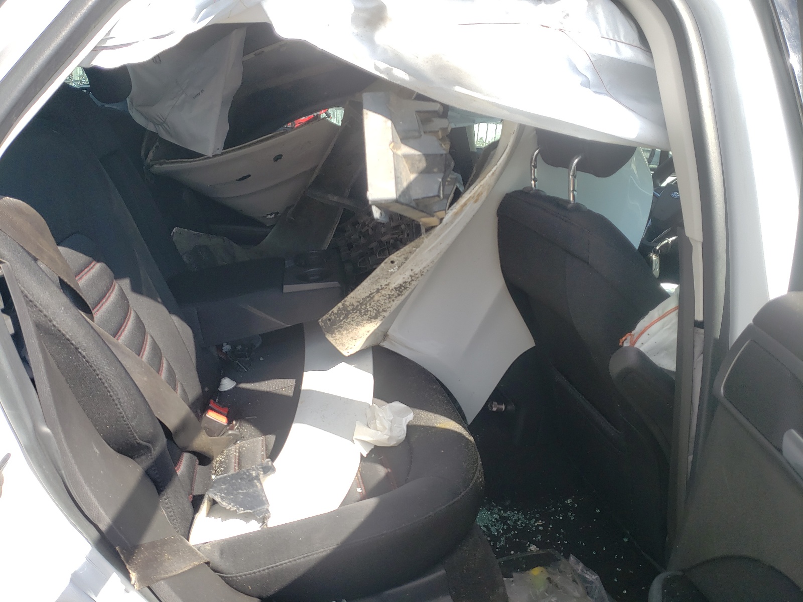 Photo 6 from auction – 2014 FORD FUSION SE with VIN 3FA6P0H77ER306438