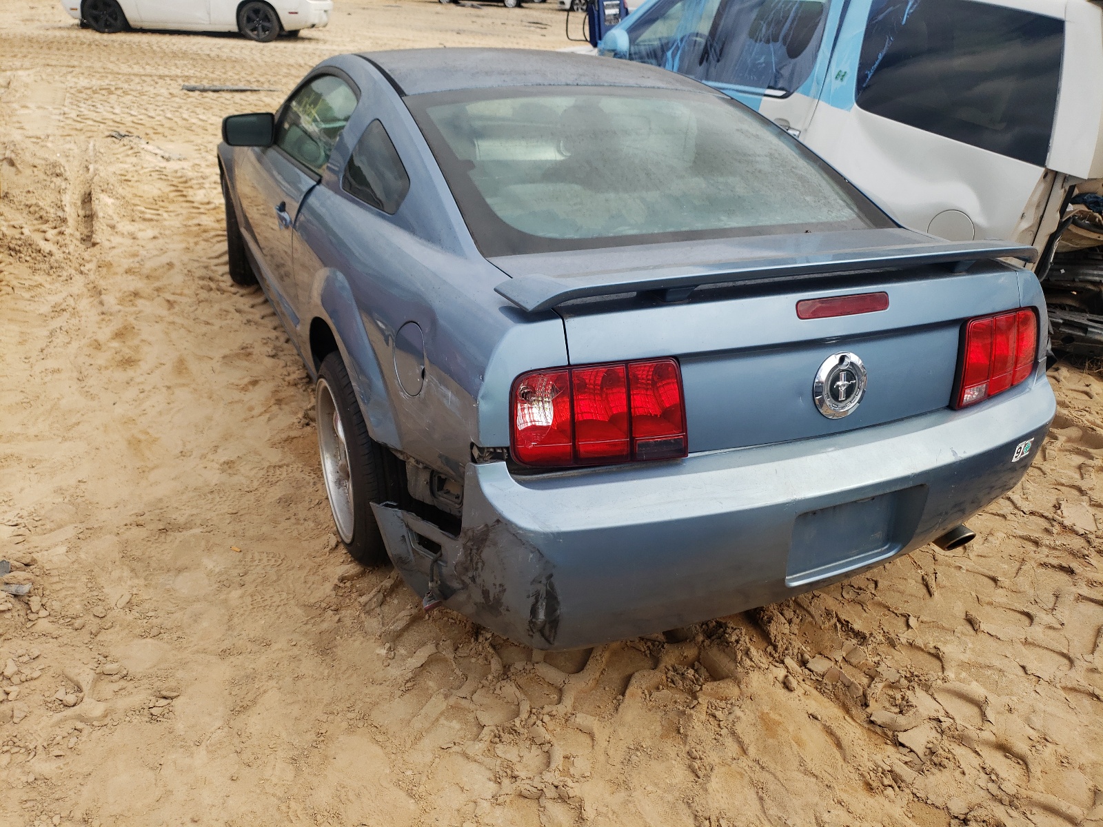 Photo 3 from auction – 2006 FORD MUSTANG with VIN 1ZVFT80N765161935