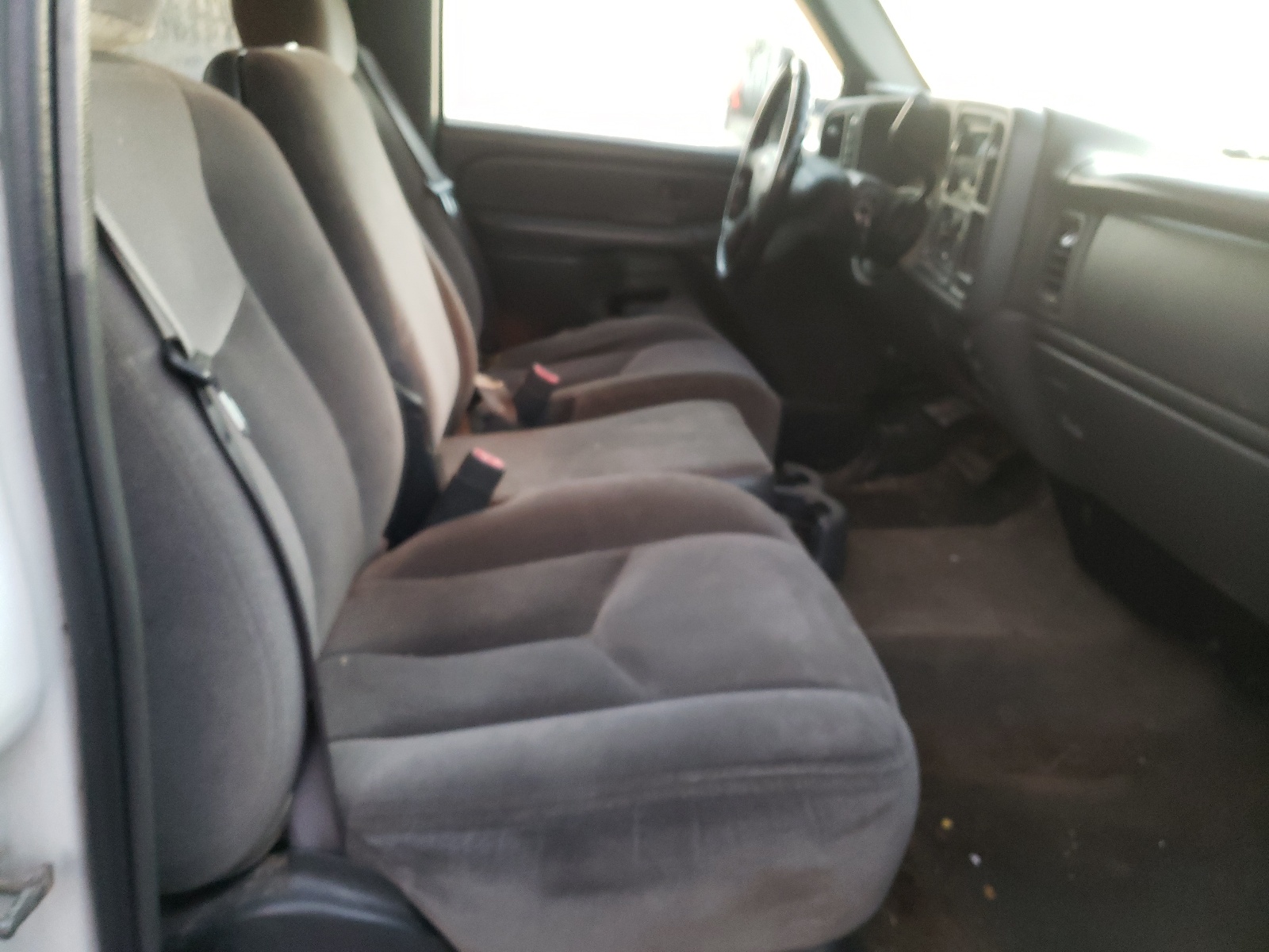 Photo 5 from auction – 2006 GMC SIERRA K25 with VIN 1GTHK23D86F227515