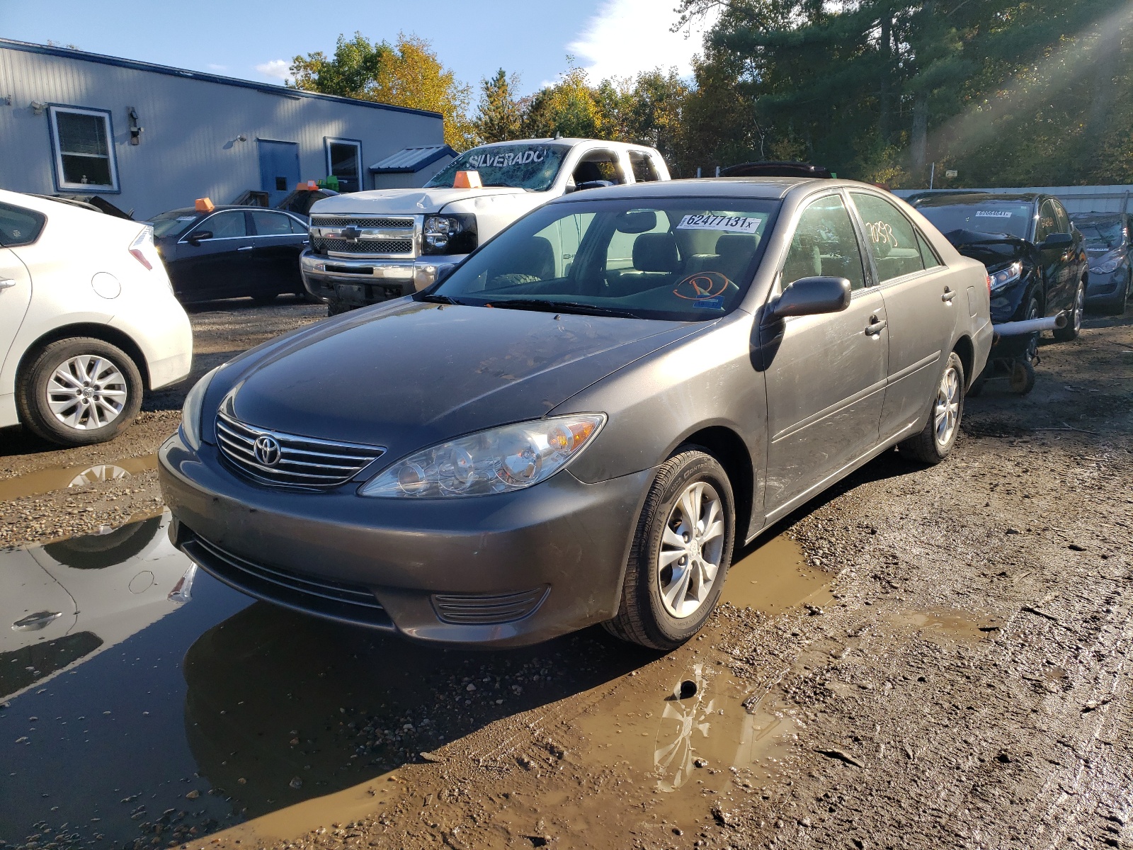 Photo 2 from auction – 2005 TOYOTA CAMRY with VIN 4T1BF32K55U600290