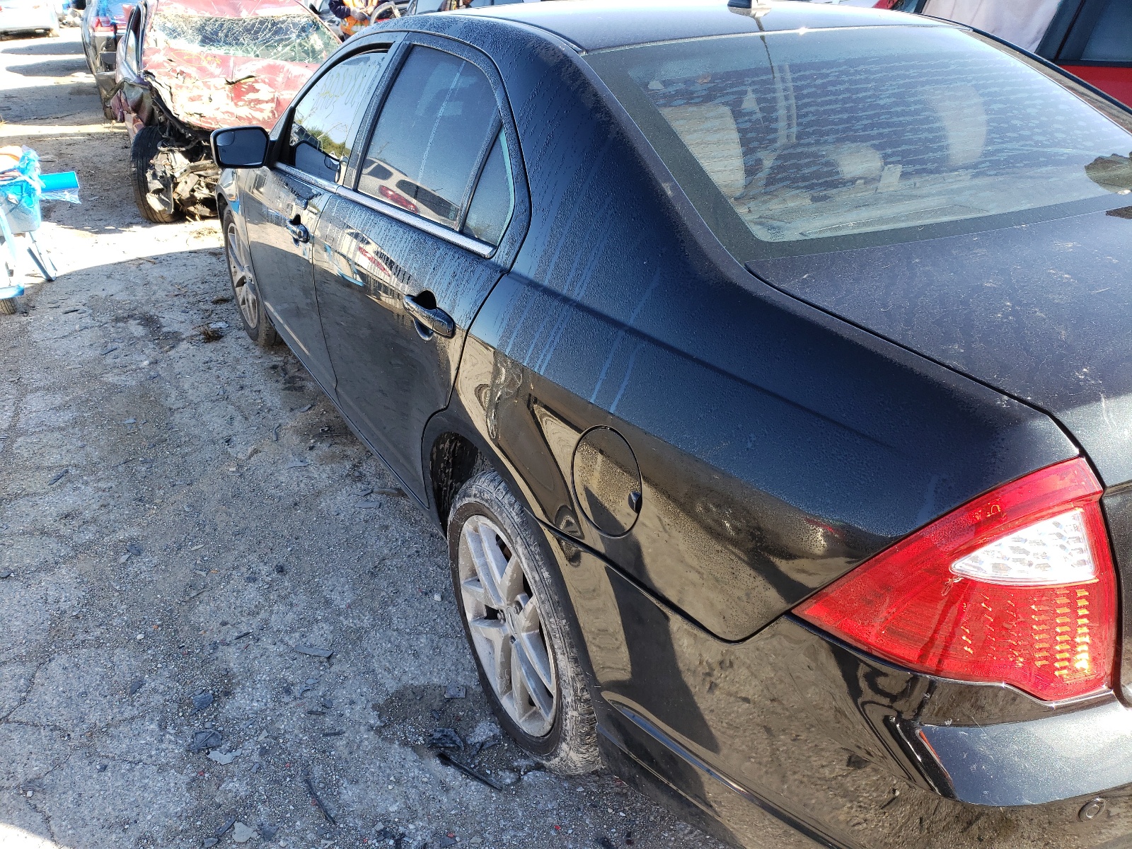 Photo 3 from auction – 2011 FORD FUSION SEL with VIN 3FAHP0JG8BR209103