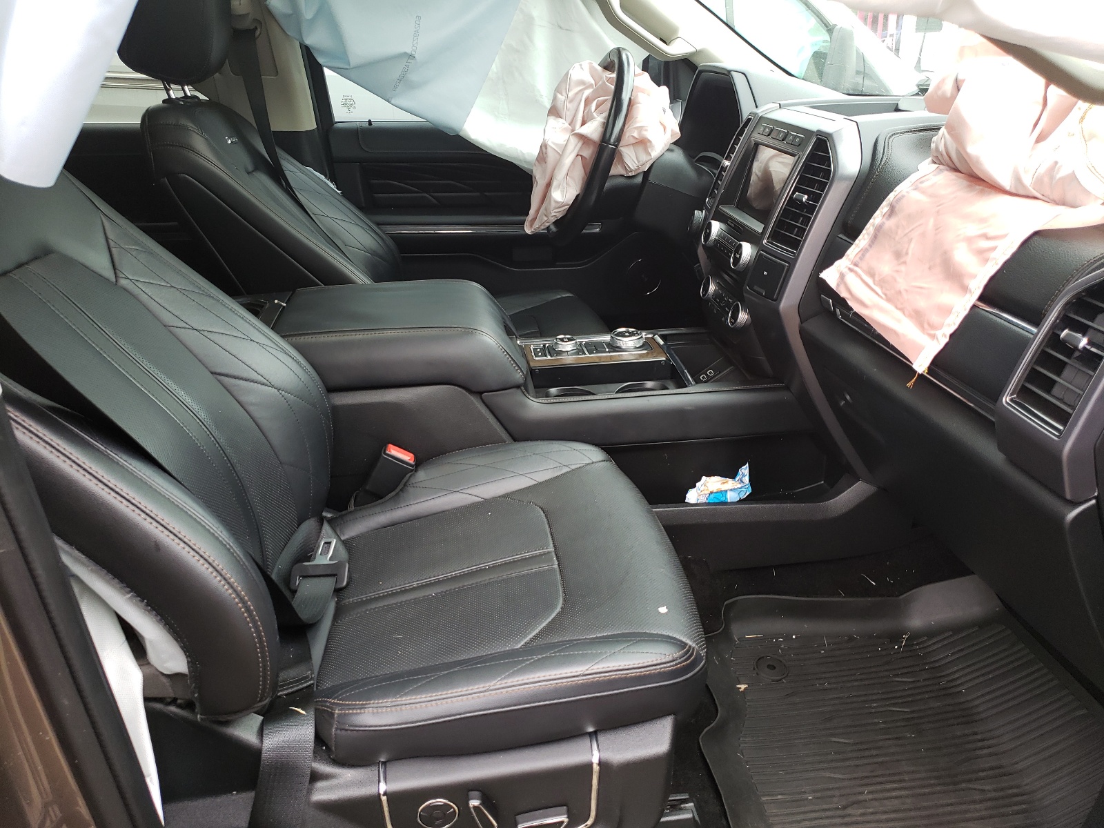 Photo 5 from auction – 2018 FORD EXPEDITION with VIN 1FMJK1MTXJEA32902
