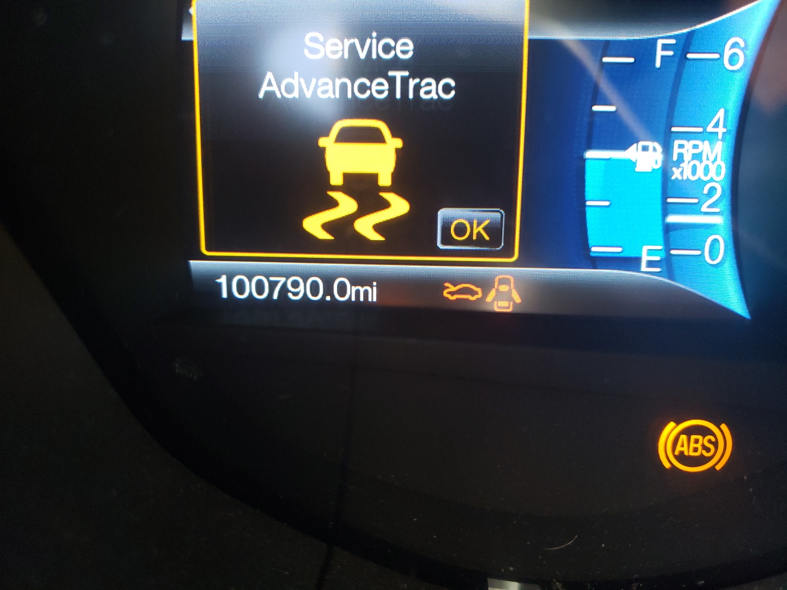 Zdjęcie 8 z aukcji – 2016 FORD FUSION SE z VIN 3FA6P0H77GR337675