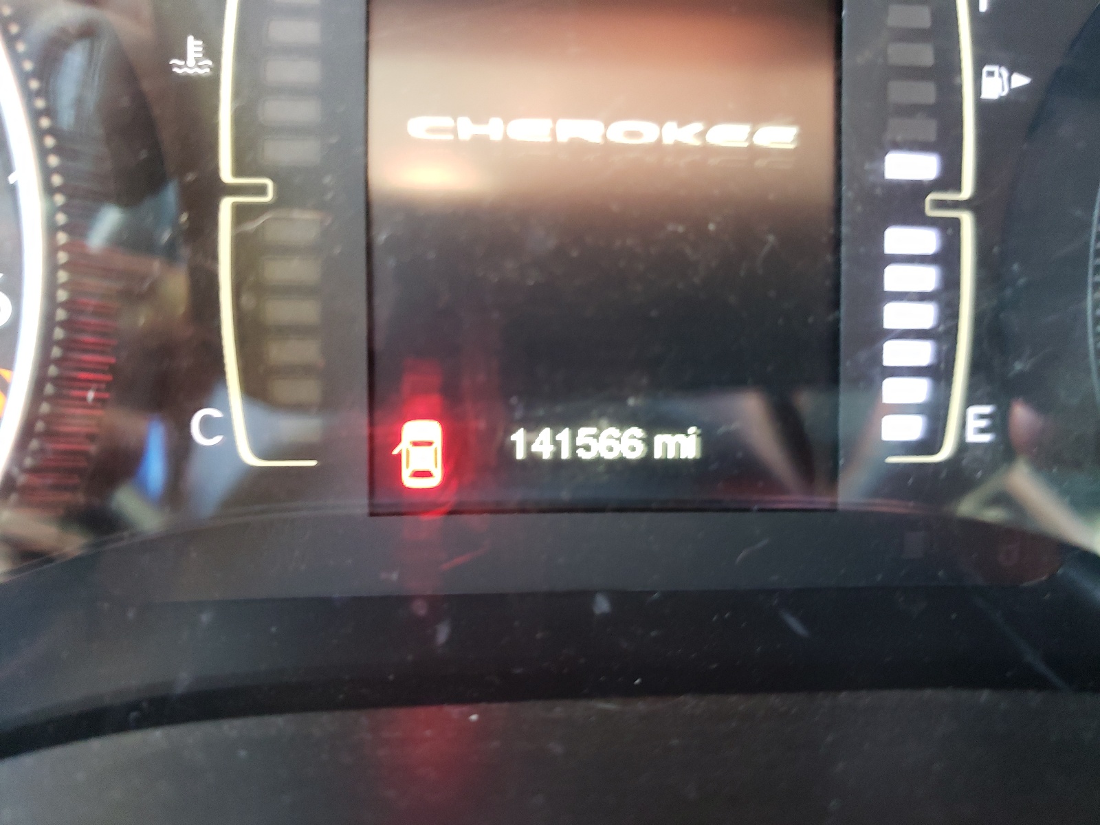 Photo 8 from auction – 2014 JEEP CHEROKEE L with VIN 1C4PJMCB3EW193118