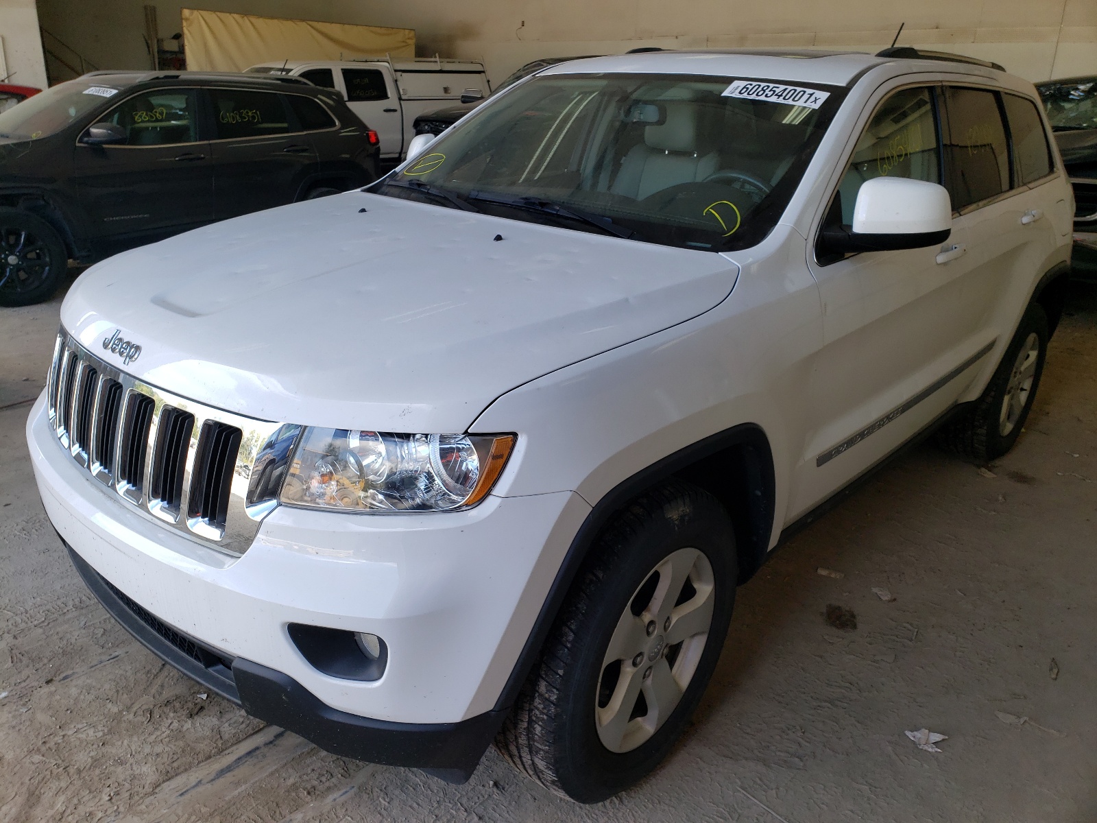 Photo 2 from auction – 2013 JEEP GRAND CHER with VIN 1C4RJFAGXDC513439