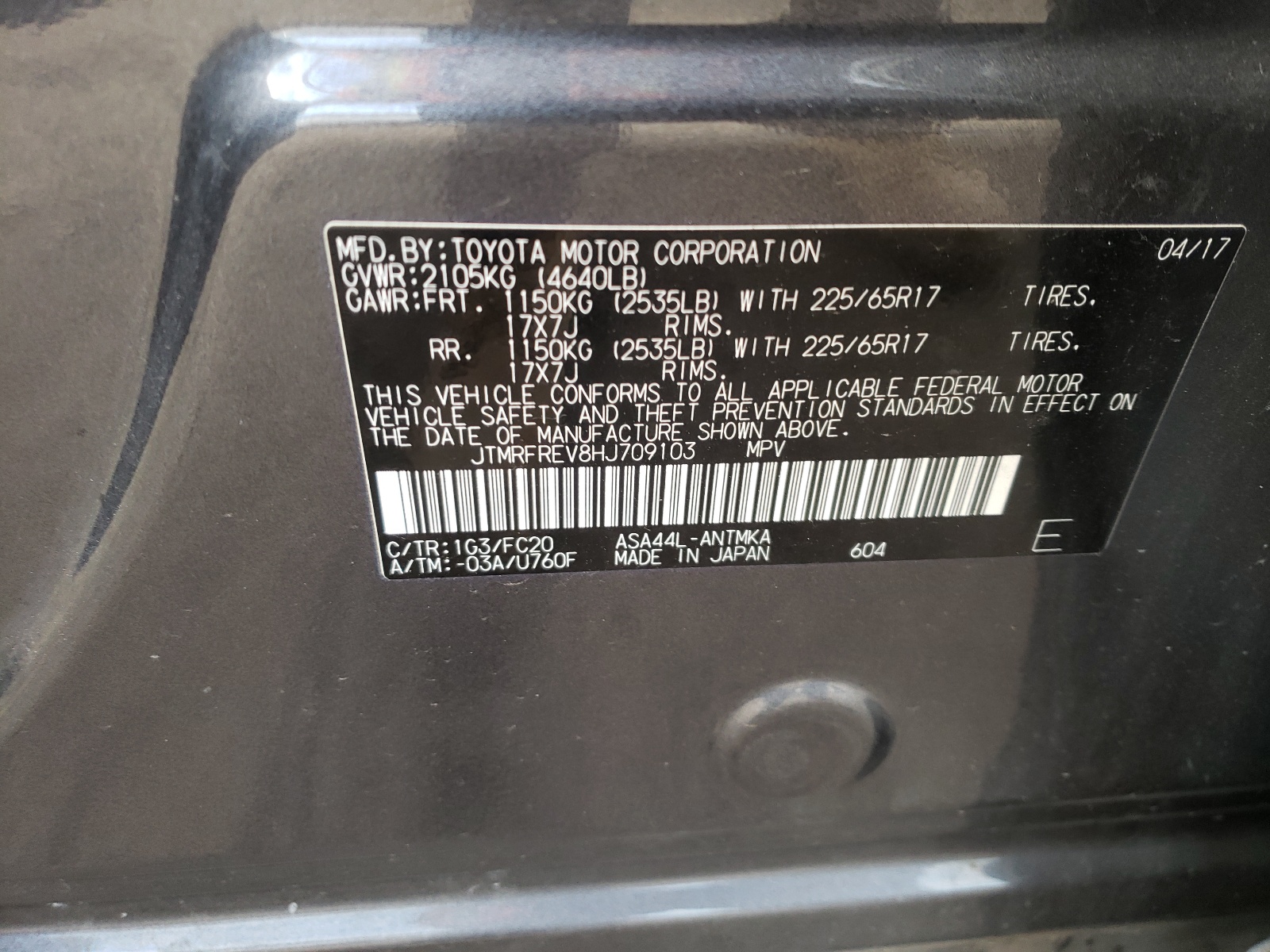 Photo 10 from auction – 2017 TOYOTA RAV4 XLE with VIN JTMRFREV8HJ709103