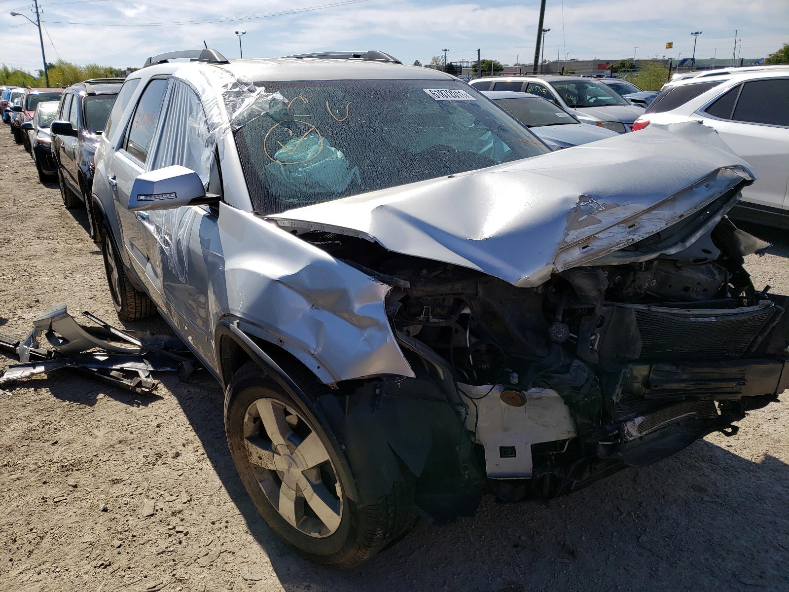 GMC ACADIA SLT 2011 with VIN 1GKKVRED4BJ238154 - Photo from auction