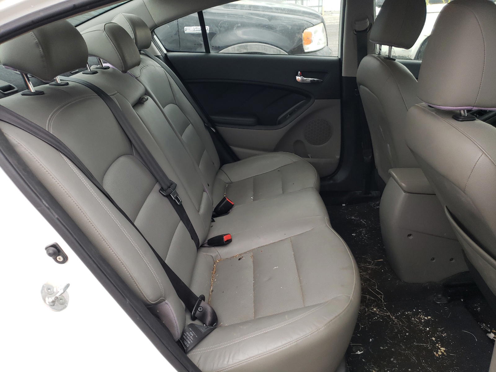 Photo 6 from auction – 2014 KIA FORTE EX with VIN KNAFZ4A86E5103555