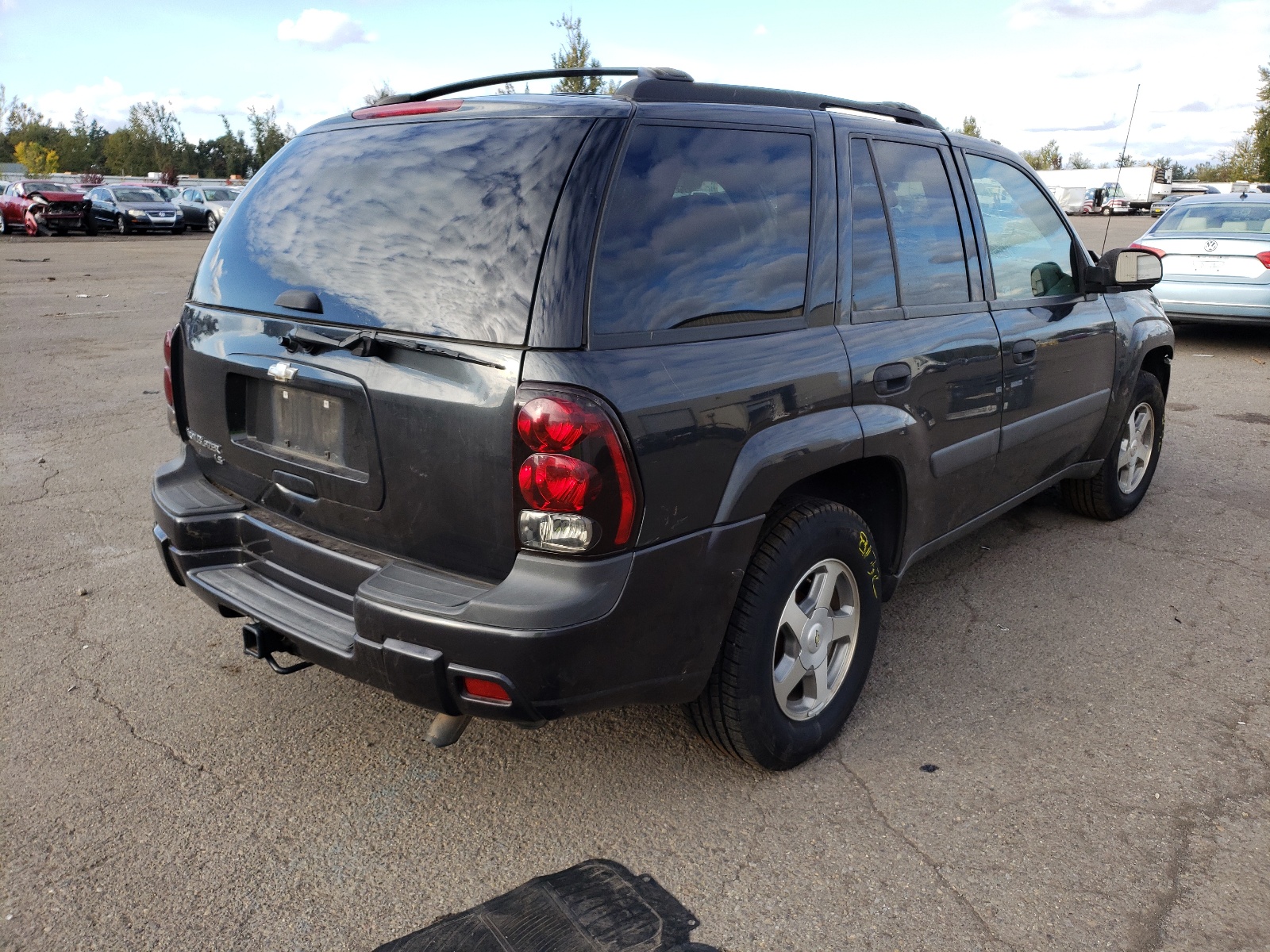 Photo 4 from auction – 2005 CHEVROLET TRAILBLAZE with VIN 1GNDT13S352209604