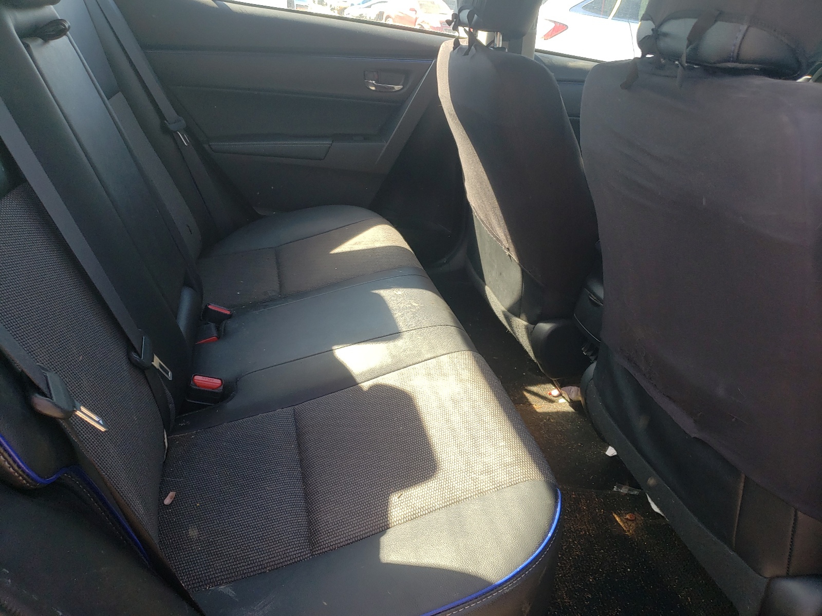 Photo 6 from auction – 2017 TOYOTA COROLLA L with VIN 2T1BURHE0HC778981