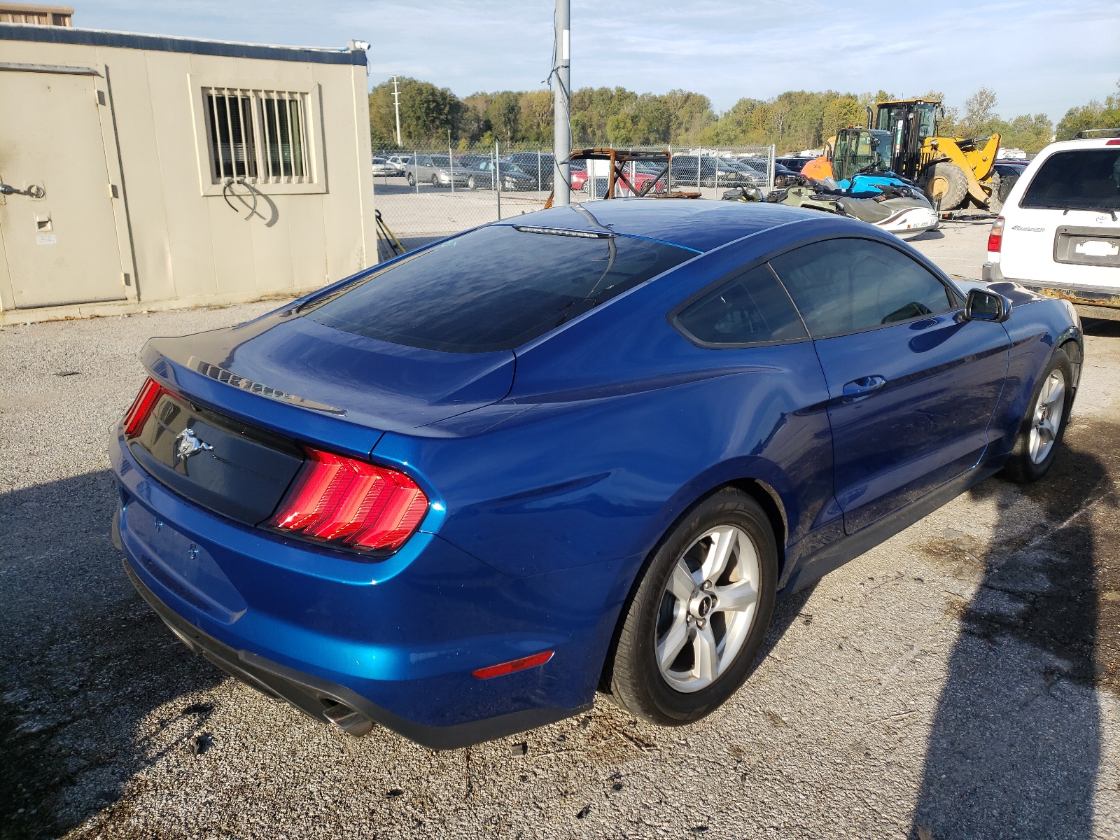 Photo 4 from auction – 2018 FORD MUSTANG with VIN 1FA6P8TH5J5184688