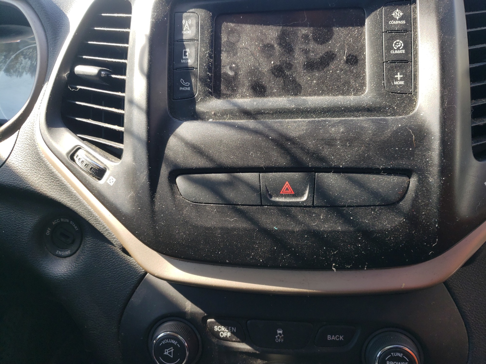 Photo 9 from auction – 2015 JEEP CHEROKEE L with VIN 1C4PJMCB7FW772050