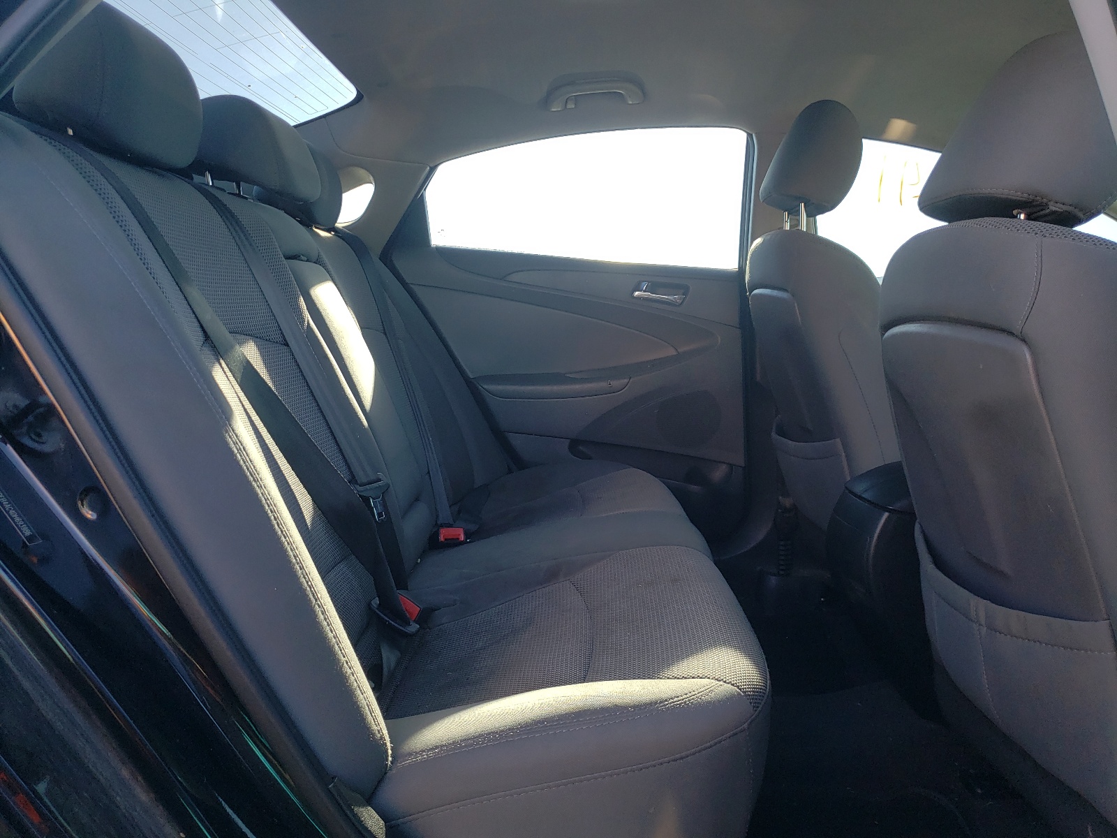 Photo 6 from auction – 2013 HYUNDAI SONATA GLS with VIN 5NPEB4AC4DH693986