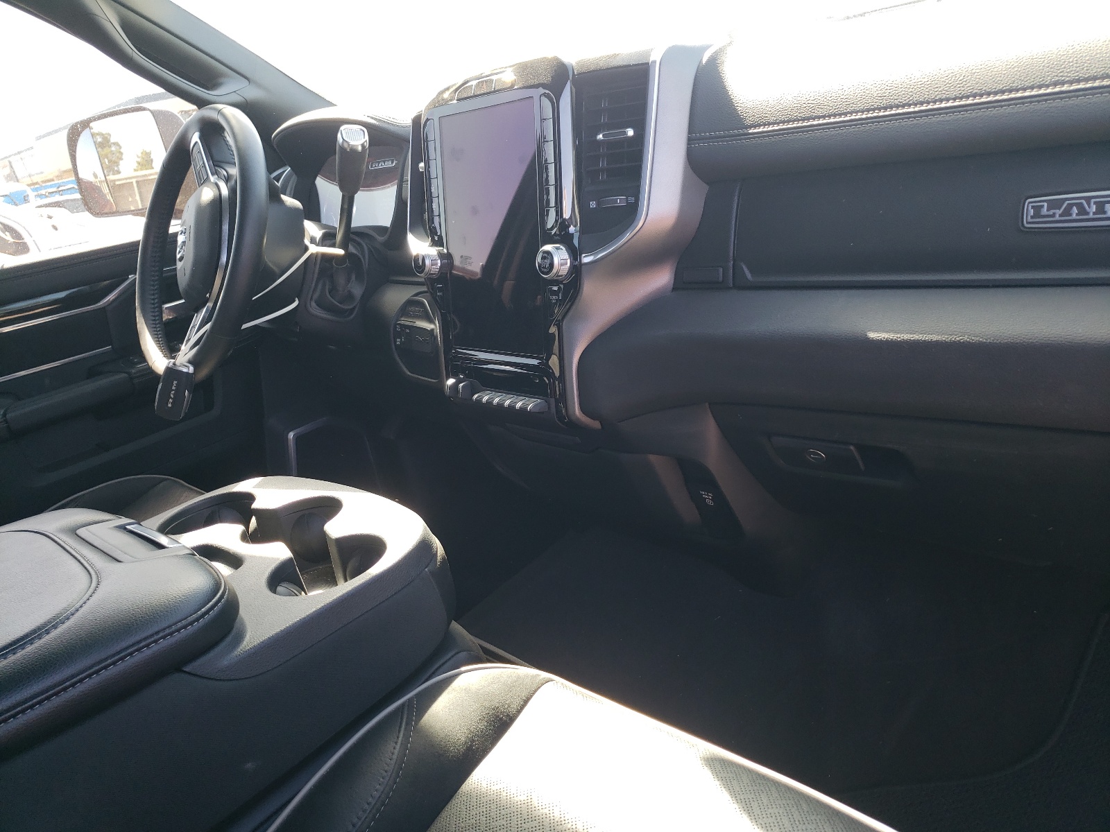 Photo 9 from auction – 2021 RAM 2500 LARAM with VIN 3C6UR5FL5MG560742