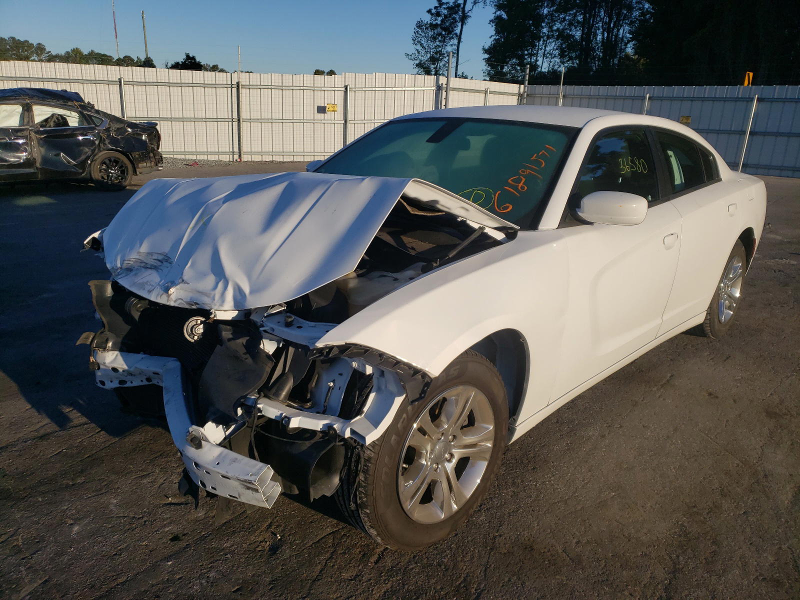 Photo 2 from auction – 2019 DODGE CHARGER with VIN 2C3CDXBG8KH640853