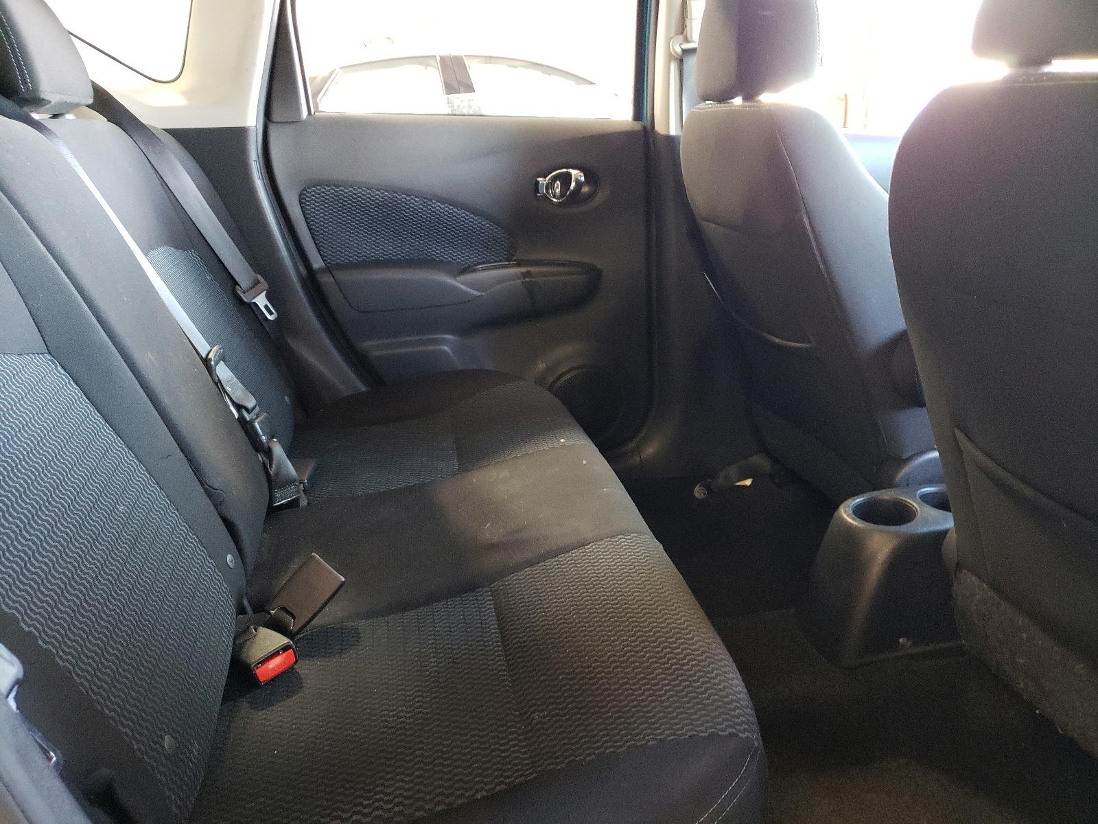 Photo 6 from auction – 2015 NISSAN VERSA NOTE with VIN 3N1CE2CP3FL363328