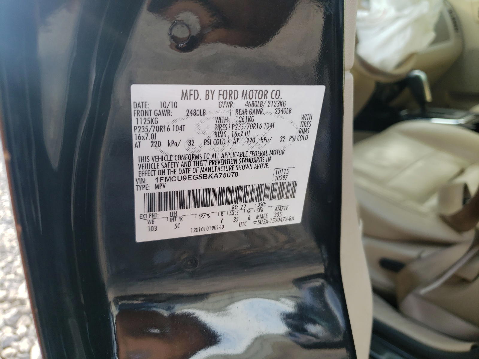 Photo 10 from auction – 2011 FORD ESCAPE LIM with VIN 1FMCU9EG5BKA75078