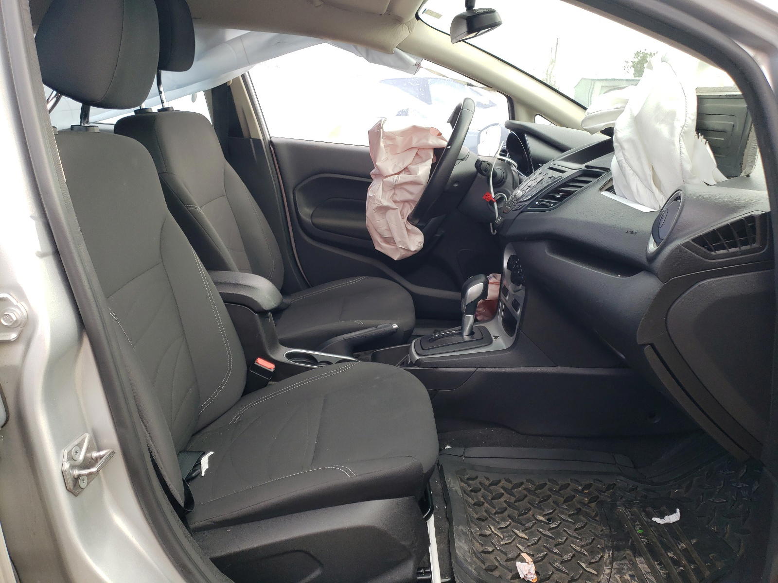 Photo 5 from auction – 2016 FORD FIESTA with VIN 3FADP4EJ0GM173892