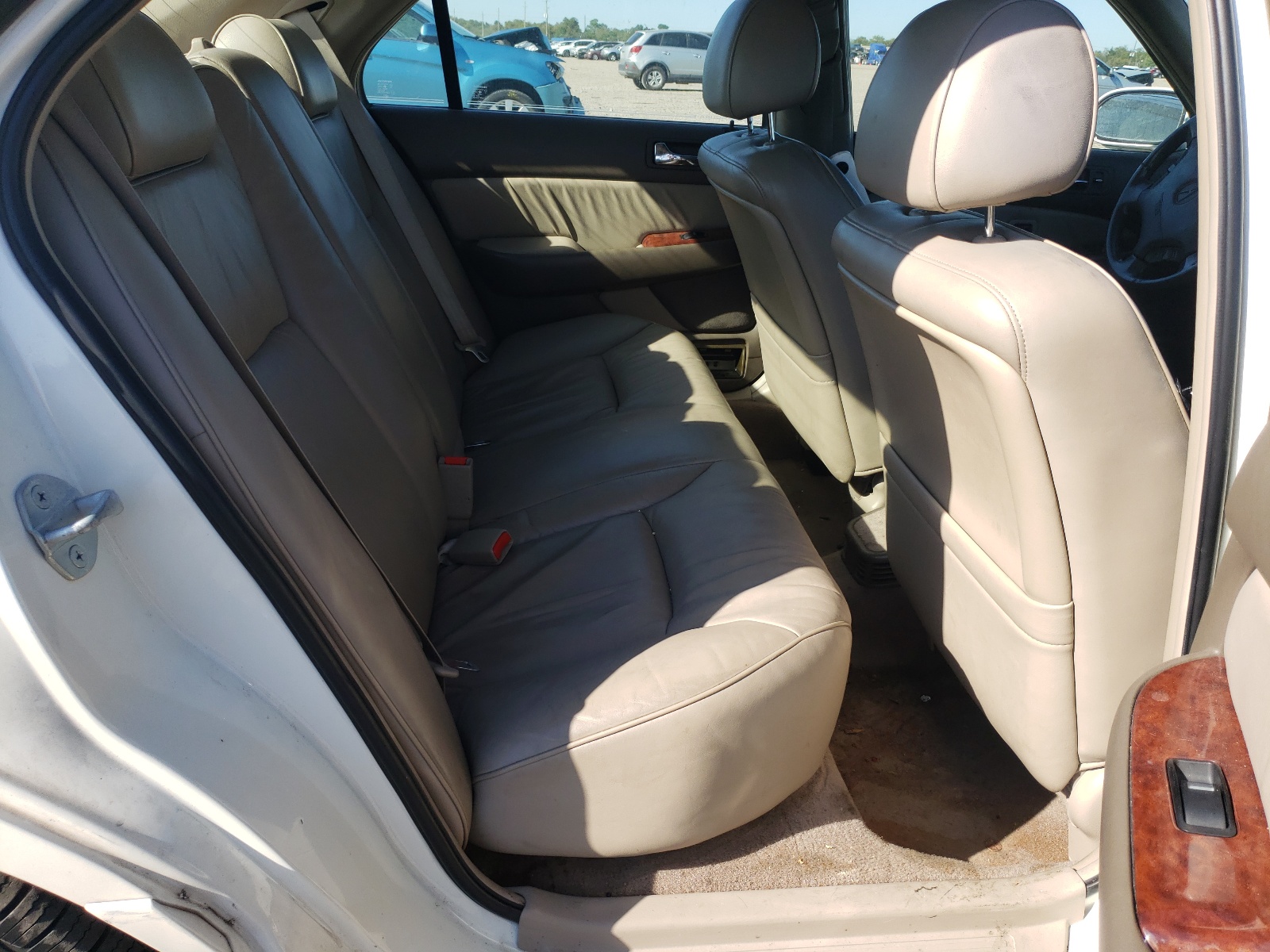 Photo 6 from auction – 1999 ACURA 3.5RL with VIN JH4KA9667XC007637