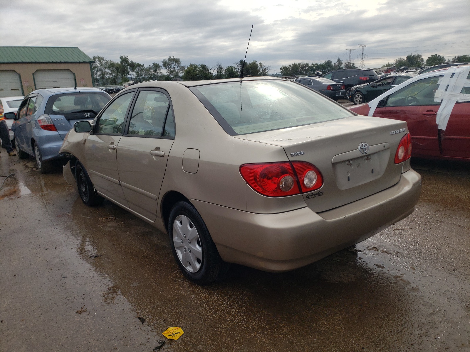 Photo 3 from auction – 2005 TOYOTA COROLLA CE with VIN 1NXBR30EX5Z443196