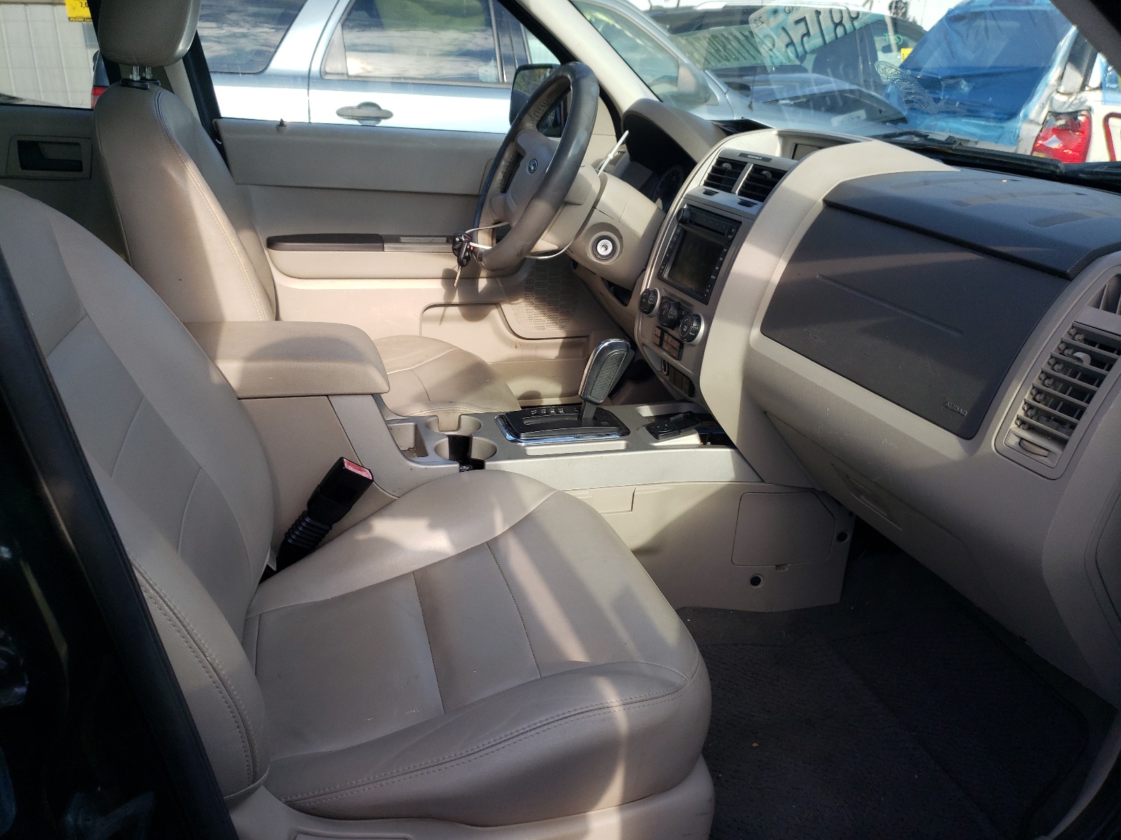 Photo 5 from auction – 2008 FORD ESCAPE HEV with VIN 1FMCU49H58KB82940