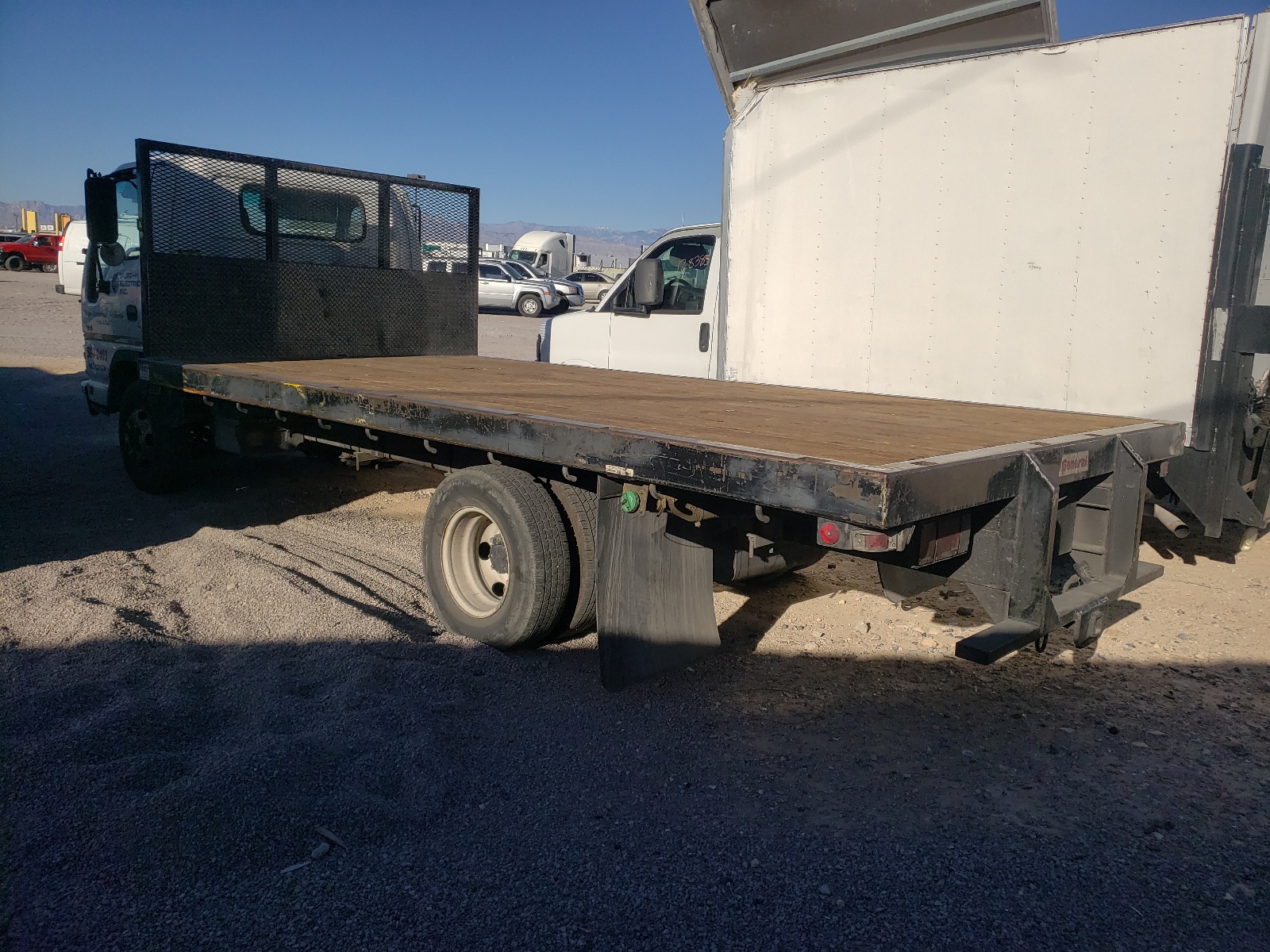 Photo 3 from auction – 2007 CHEVROLET TILT MASTE with VIN J8BC4B16777013904