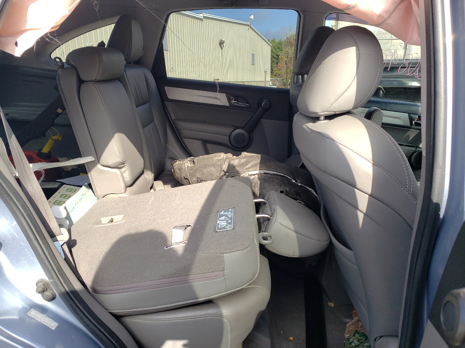 Photo 6 from auction – 2011 HONDA CR-V EXL with VIN 5J6RE4H71BL013658