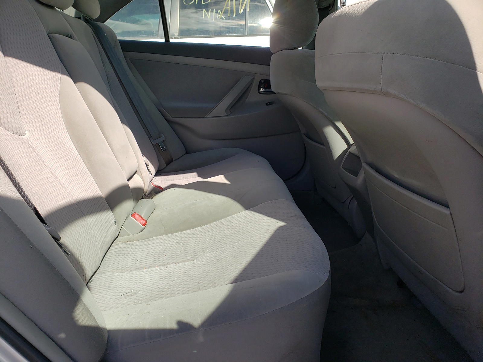 Photo 6 from auction – 2011 TOYOTA CAMRY with VIN 4T1BF3EK9BU123208