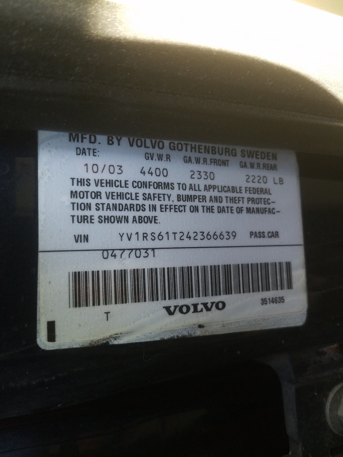 Photo 10 from auction – 2004 VOLVO S60 with VIN YV1RS61T242366639