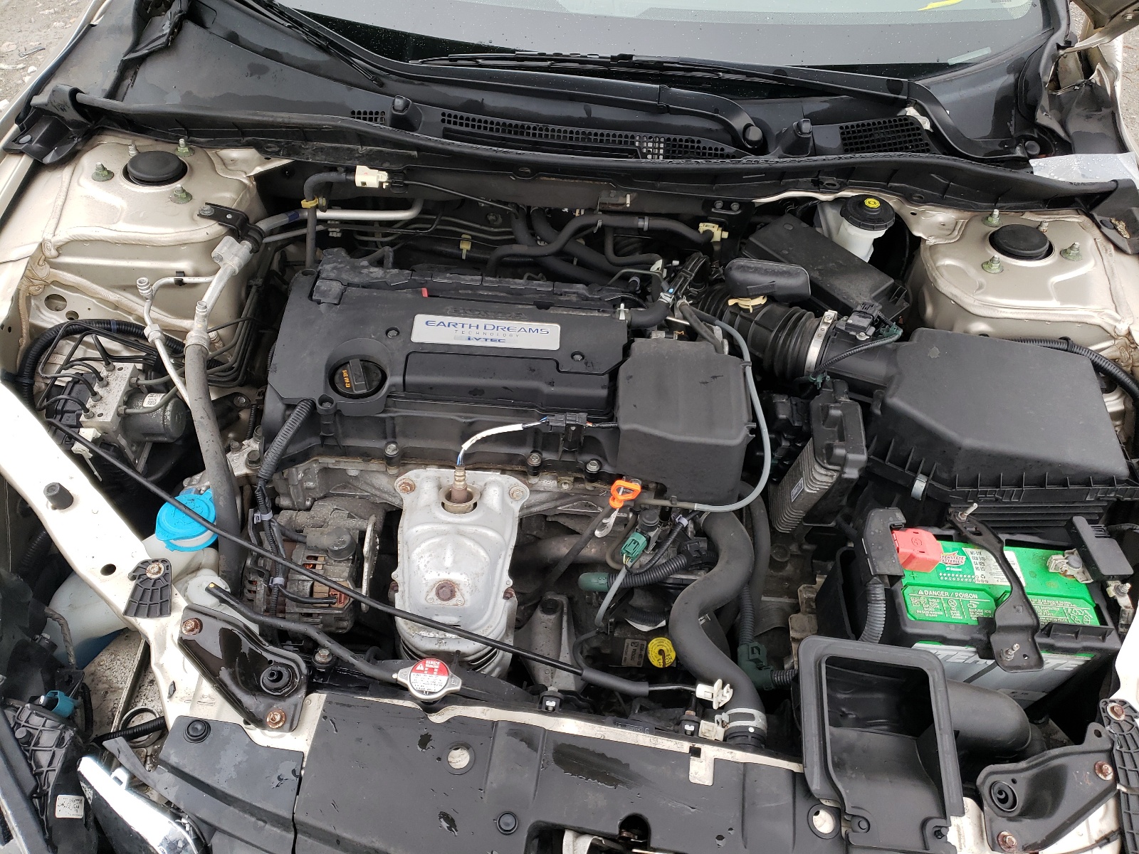 Photo 7 from auction – 2015 HONDA ACCORD LX with VIN 1HGCR2F32FA049317