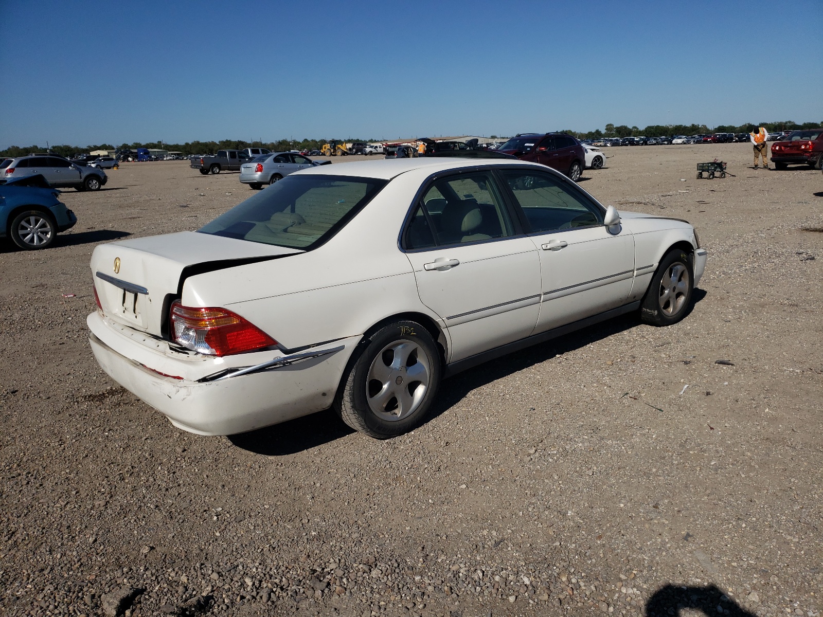 Photo 4 from auction – 1999 ACURA 3.5RL with VIN JH4KA9667XC007637
