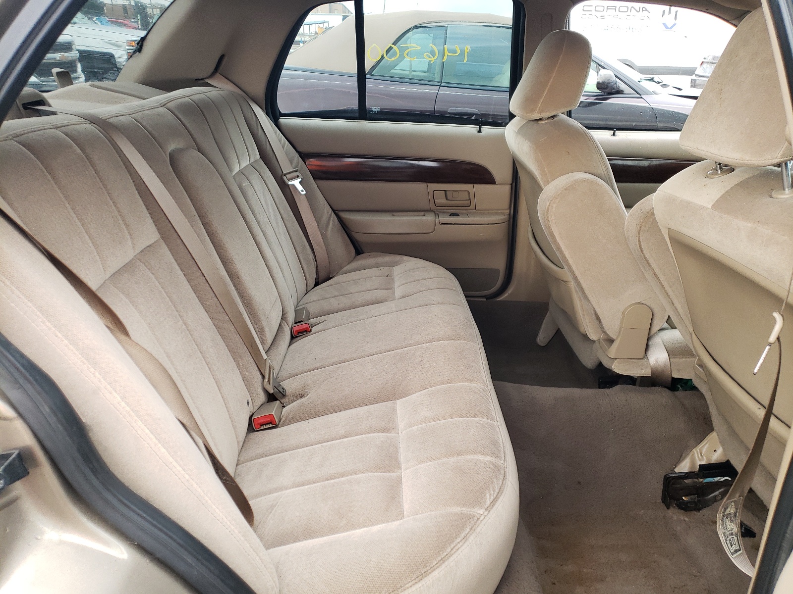 Photo 6 from auction – 2003 MERCURY GRAND MARQ with VIN 2MEFM74W63X618062