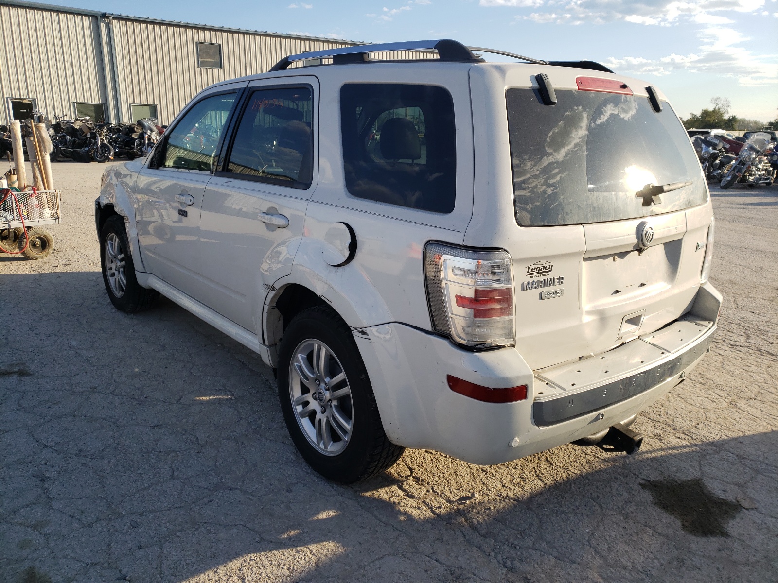 Photo 3 from auction – 2010 MERCURY MARINER PR with VIN 4M2CN9HG5AKJ13561