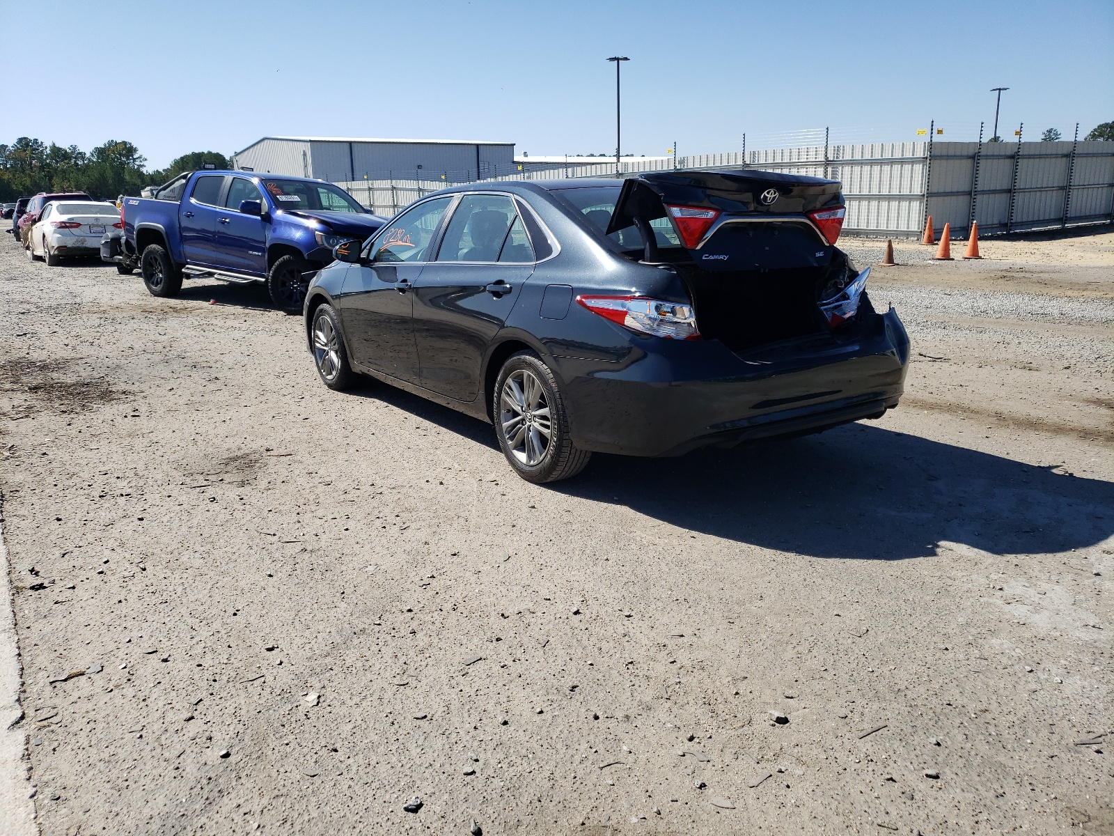 Photo 3 from auction – 2015 TOYOTA CAMRY LE with VIN 4T1BF1FK2FU481372