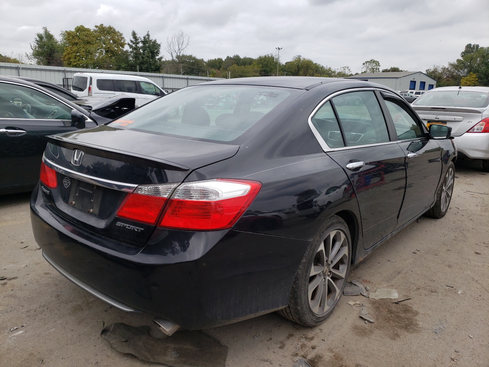 Photo 4 from auction – 2013 HONDA ACCORD SPO with VIN 1HGCR2E58DA217770