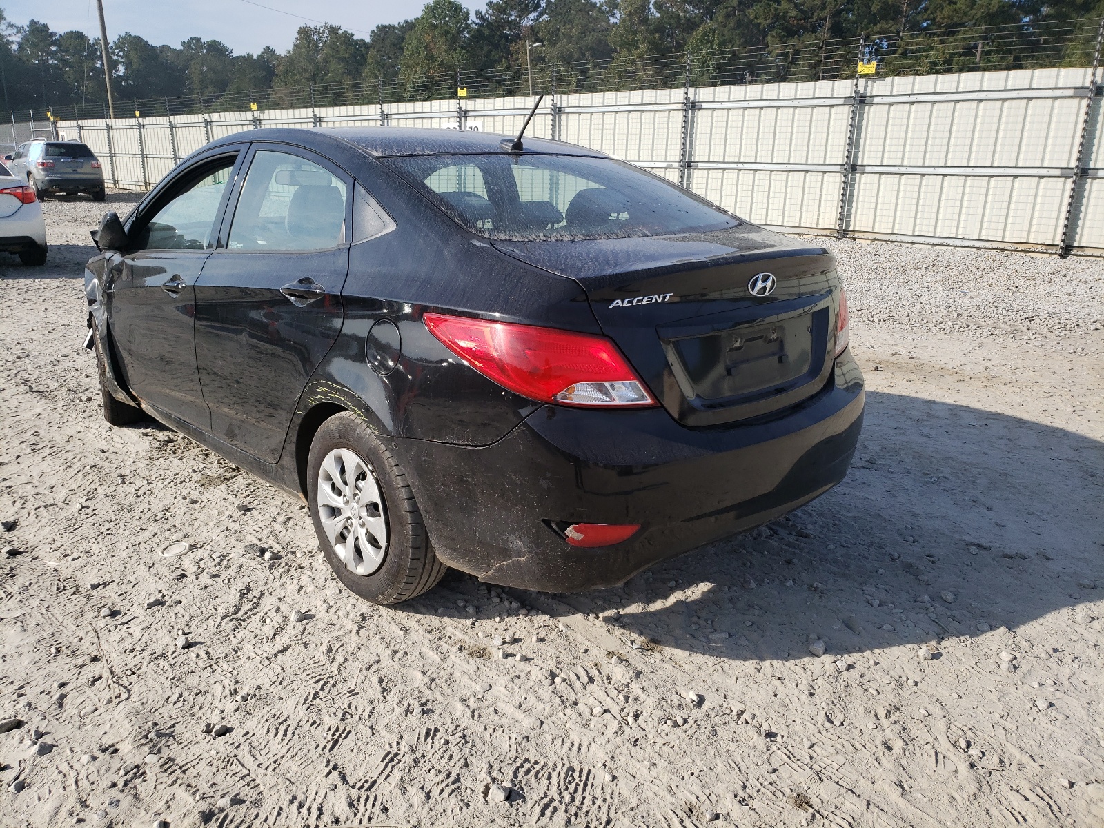 Photo 3 from auction – 2017 HYUNDAI ACCENT SE with VIN KMHCT4AE1HU318411