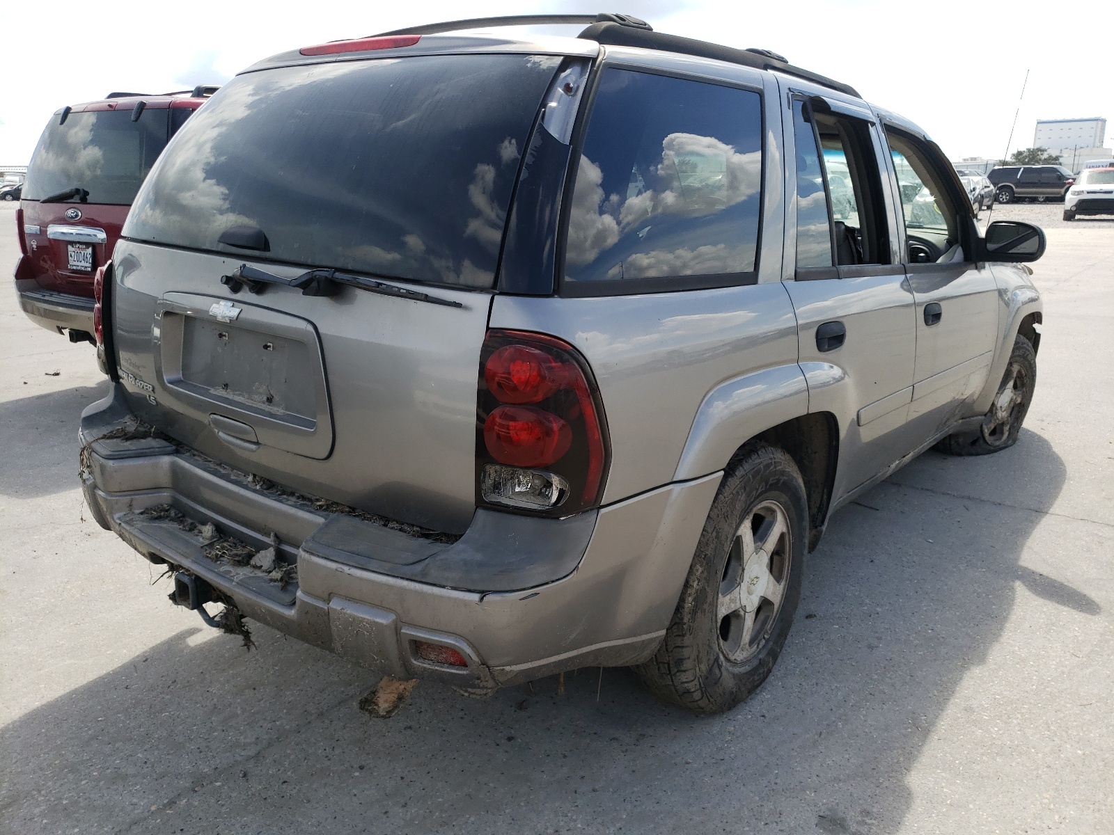 Photo 4 from auction – 2006 CHEVROLET TRAILBLAZE with VIN 1GNDS13S162141775