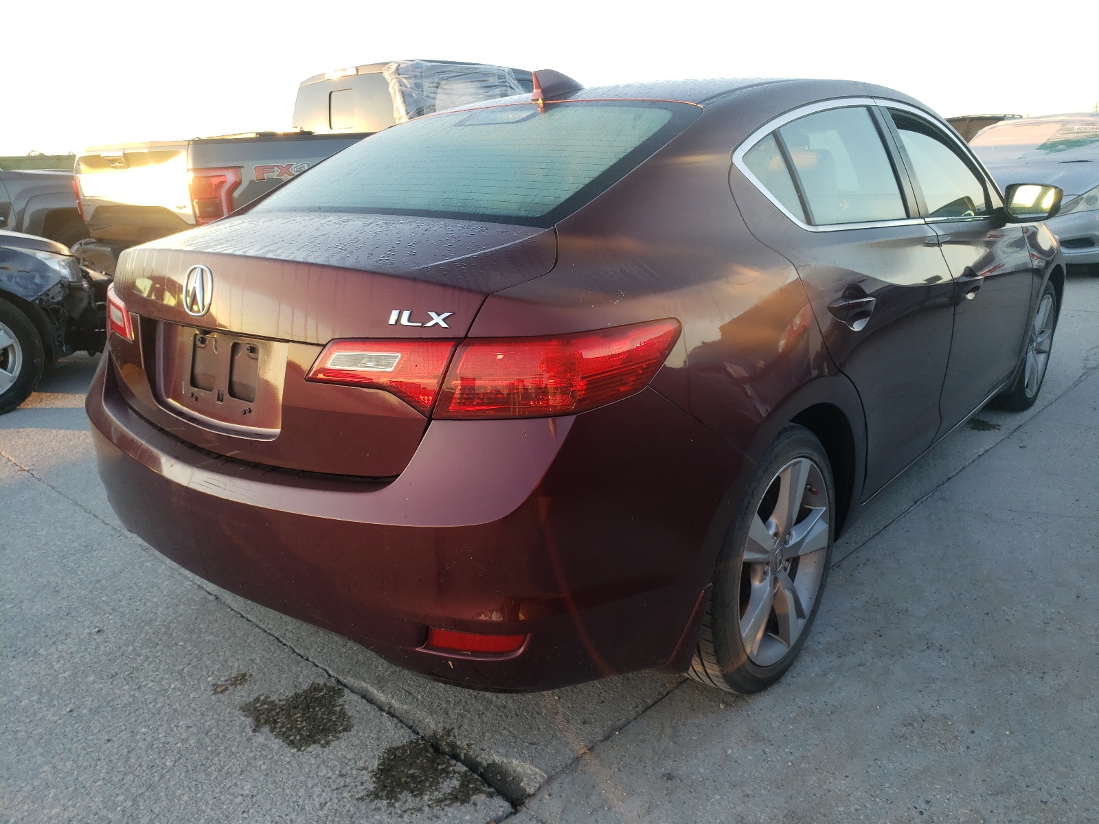 Photo 4 from auction – 2013 ACURA ILX 20 PRE with VIN 19VDE1F55DE010377