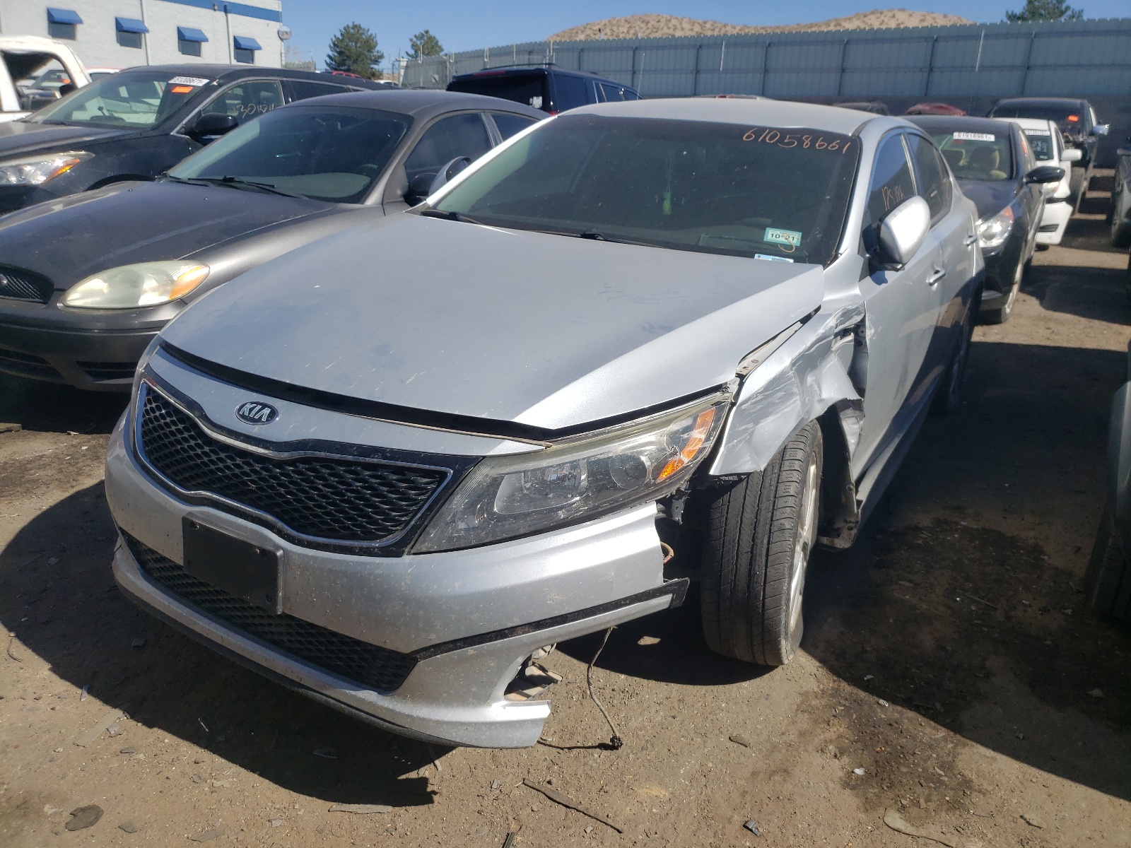 Photo 2 from auction – 2015 KIA OPTIMA LX with VIN 5XXGM4A70FG461776