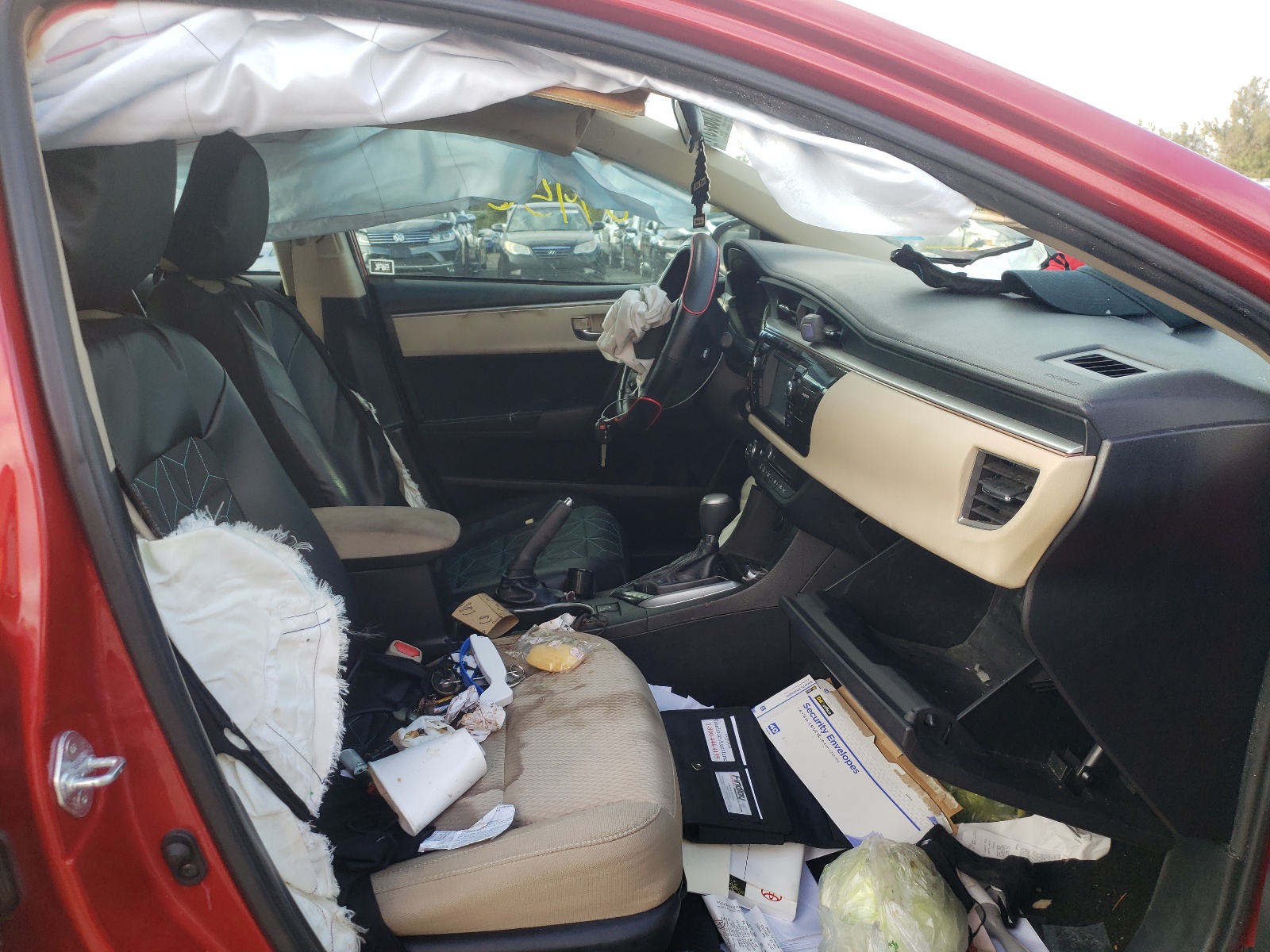 Photo 5 from auction – 2015 TOYOTA COROLLA L with VIN 5YFBURHE3FP204131