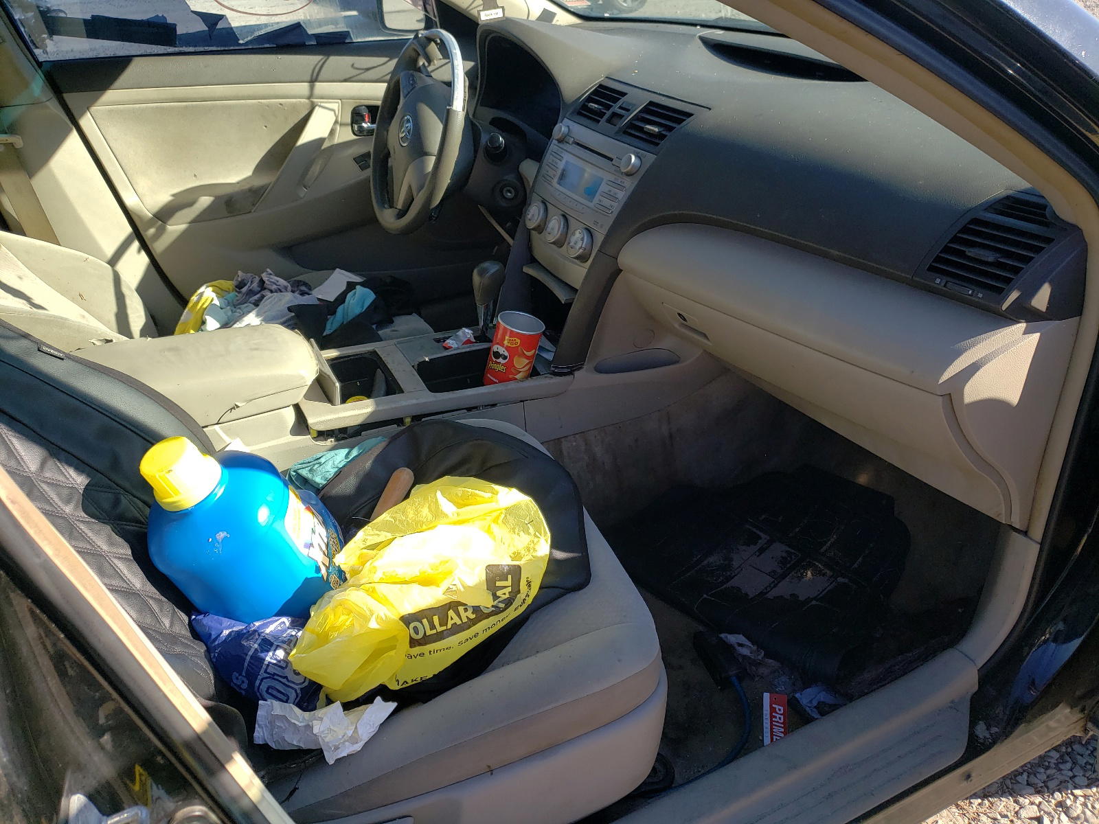 Photo 5 from auction – 2011 TOYOTA CAMRY with VIN 4T1BF3EK9BU207545