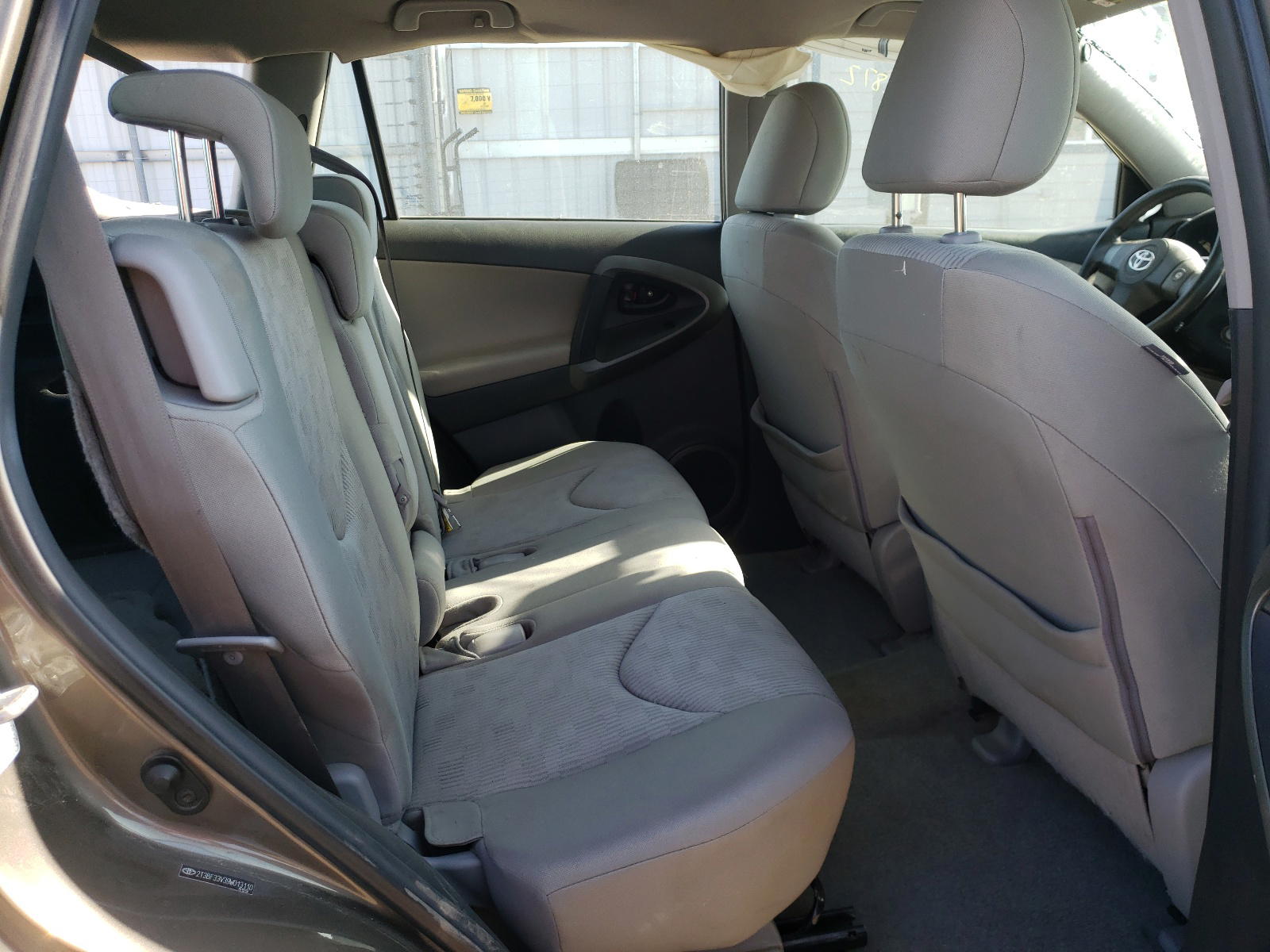 Photo 6 from auction – 2009 TOYOTA RAV4 with VIN 2T3BF33V39W013110