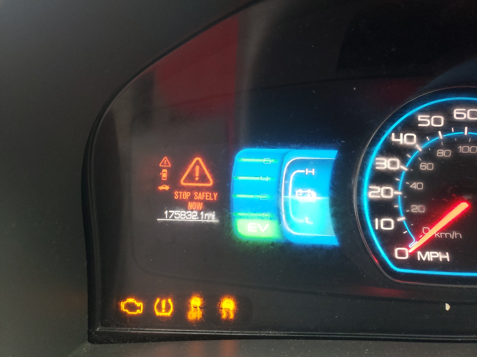 Photo 8 from auction – 2012 FORD FUSION HYB with VIN 3FADP0L36CR320338