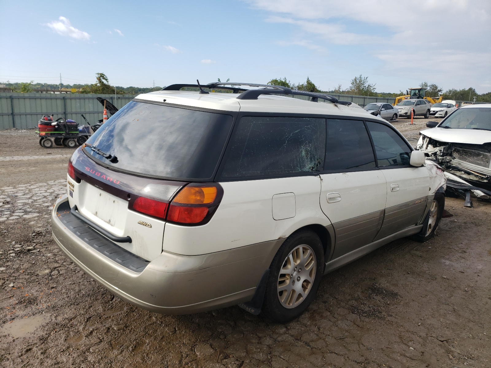 Photo 4 from auction – 2003 SUBARU LEGACY OUT with VIN 4S3BH806737602541