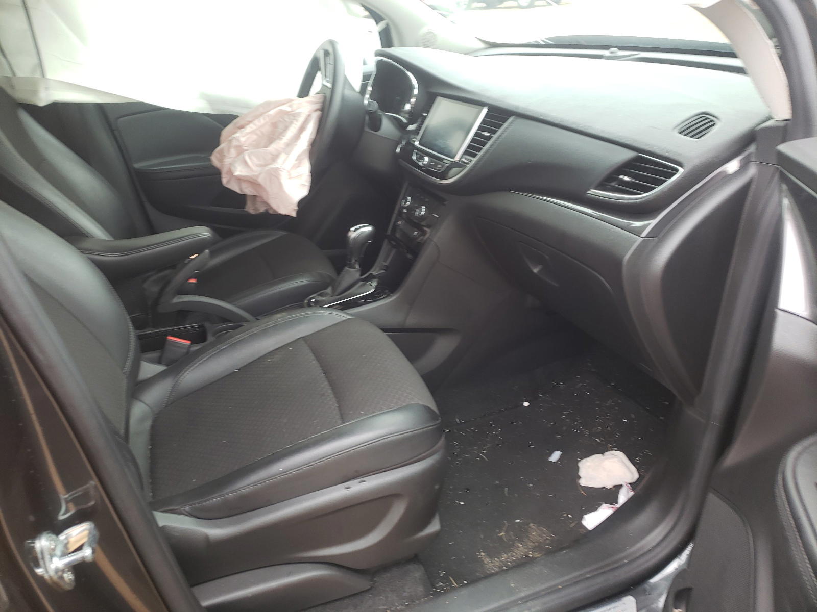 Photo 5 from auction – 2018 BUICK ENCORE PRE with VIN KL4CJASB0JB705766
