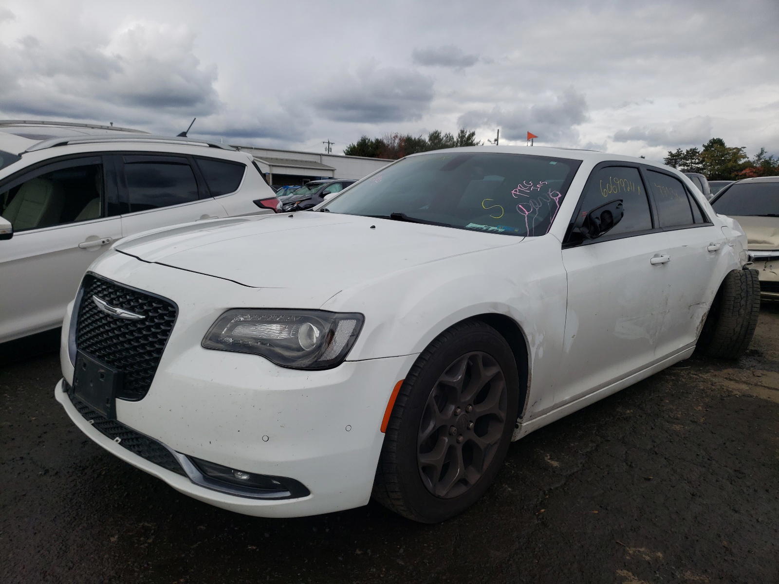 Photo 2 from auction – 2016 CHRYSLER 300 S with VIN 2C3CCAGG9GH161891