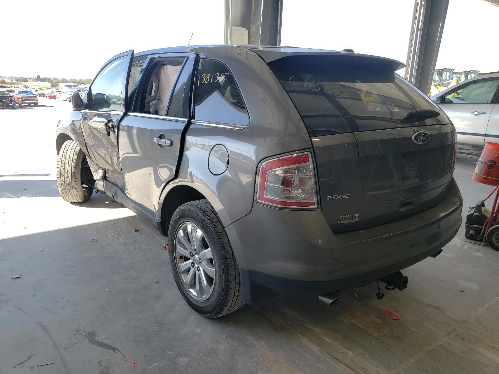 Photo 3 from auction – 2010 FORD EDGE LIMIT with VIN 2FMDK3KC2ABB74328